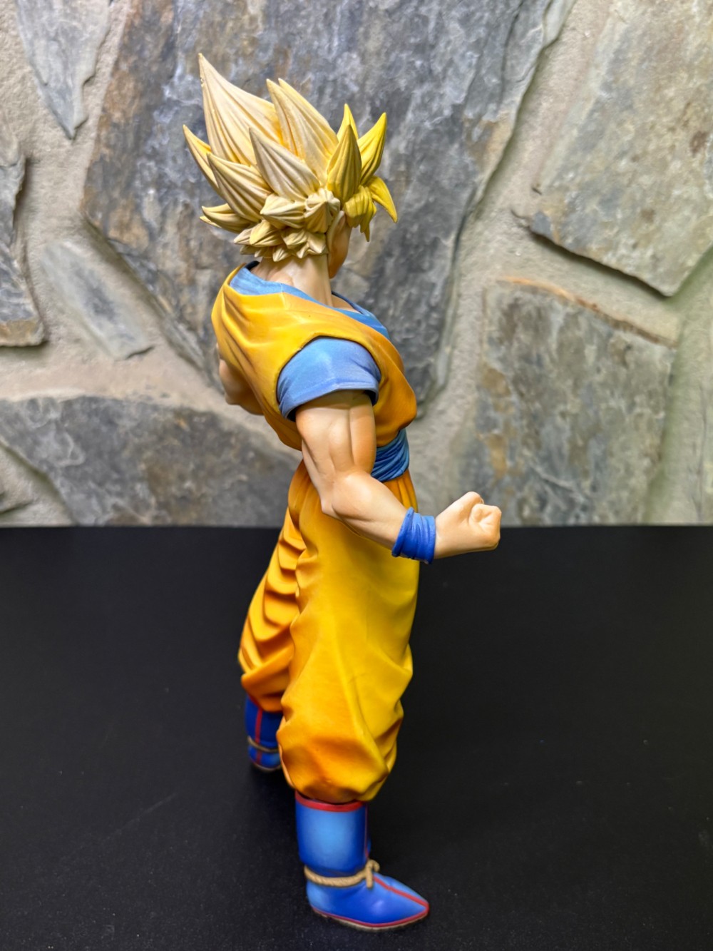 Dragon Ball Z Grandista Resolution of Soldiers Super Saiyan Goku 11 Inch Figure