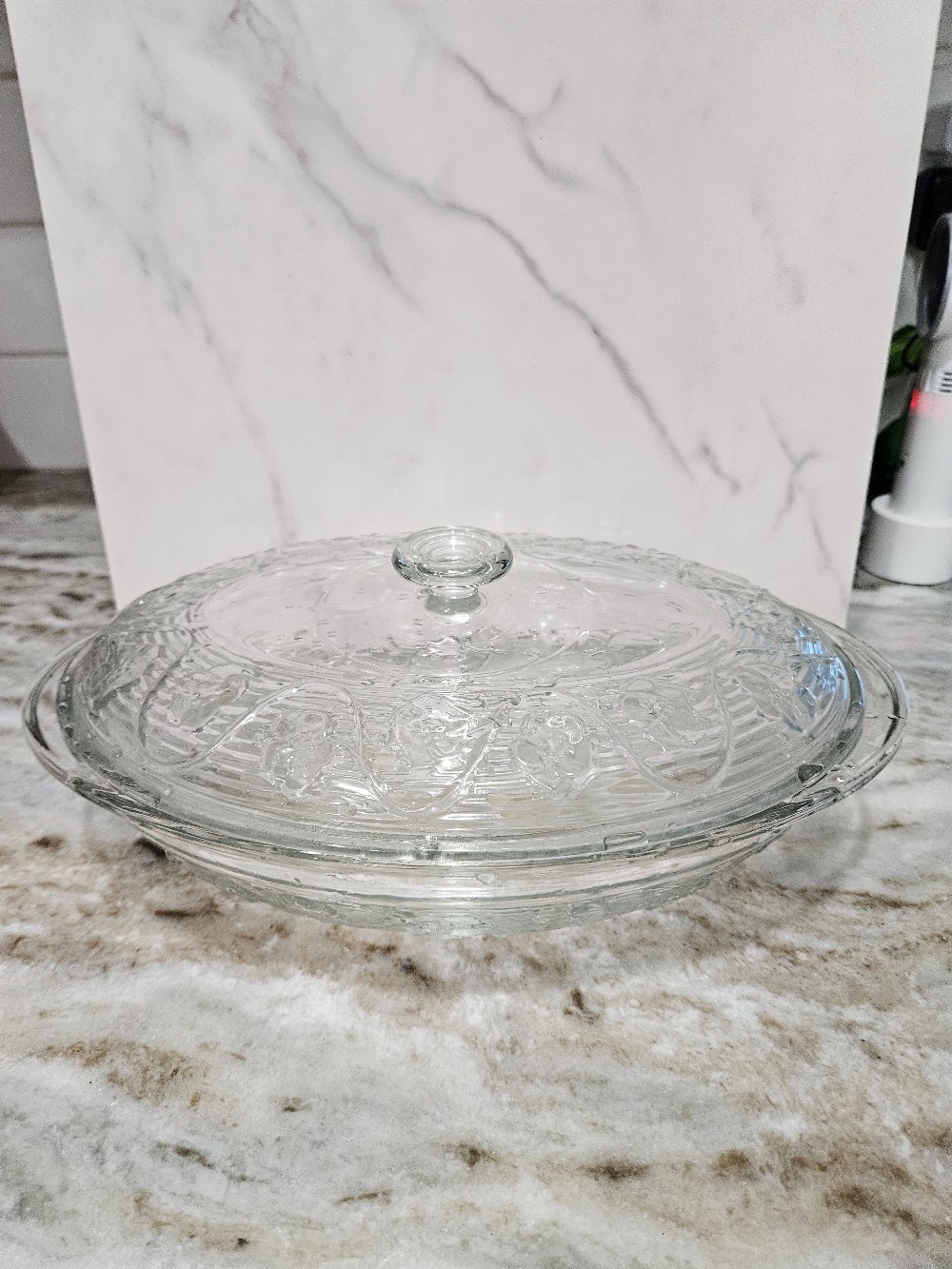 Anchor Hocking Avalon casserole dish