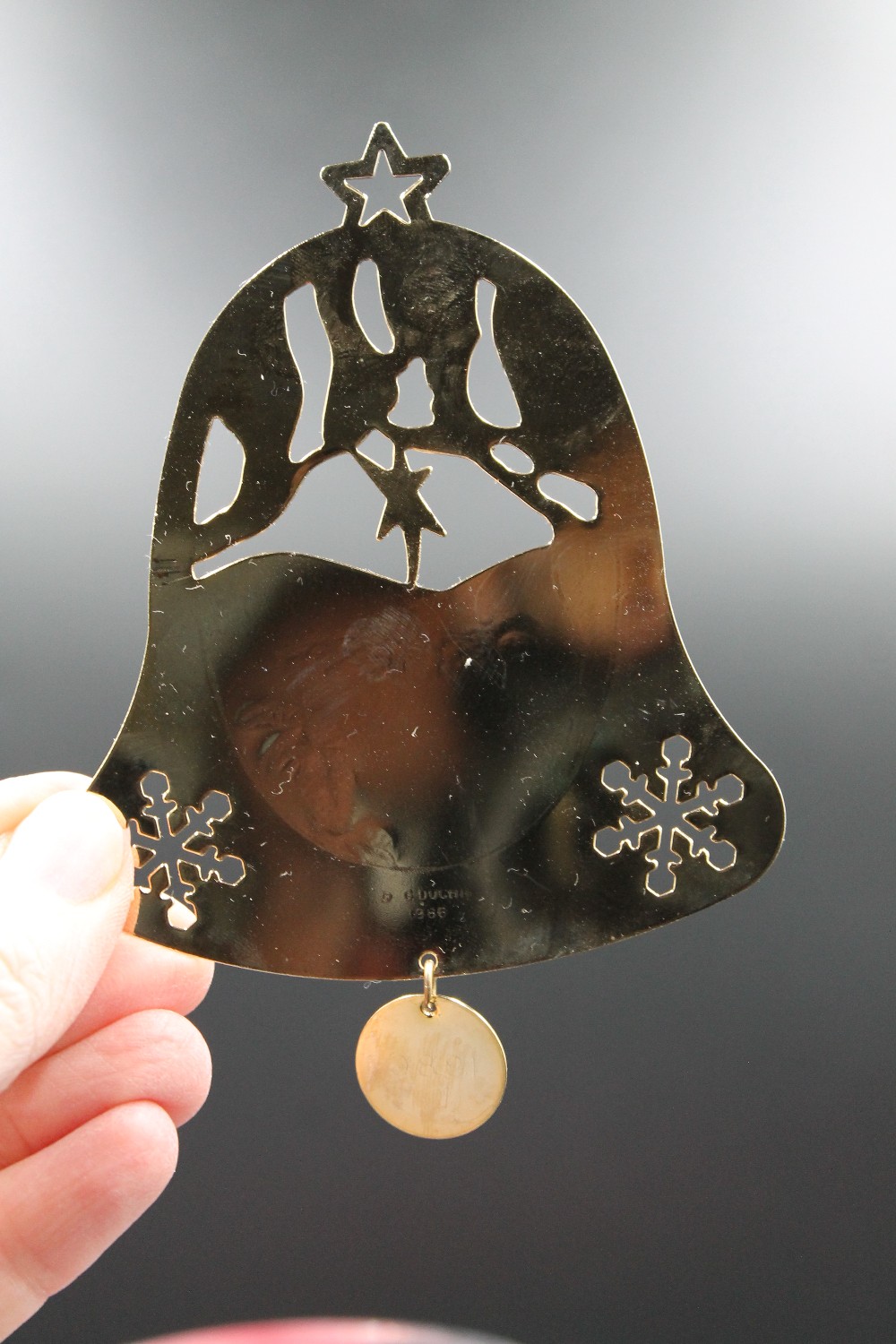 Vtg Gloria Duchin 1988 bell ornament