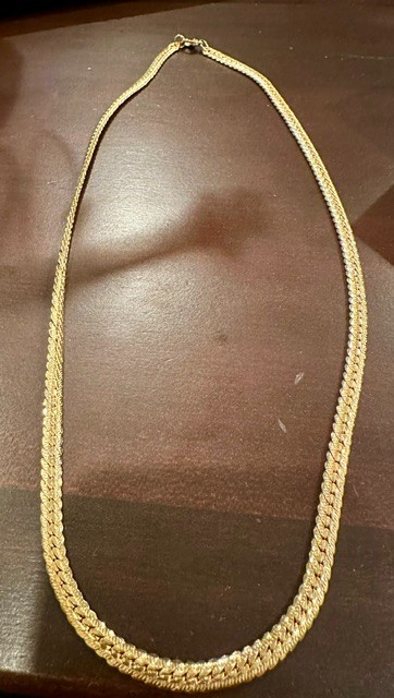 Heavy Vint gold tone herringbone chain necklace