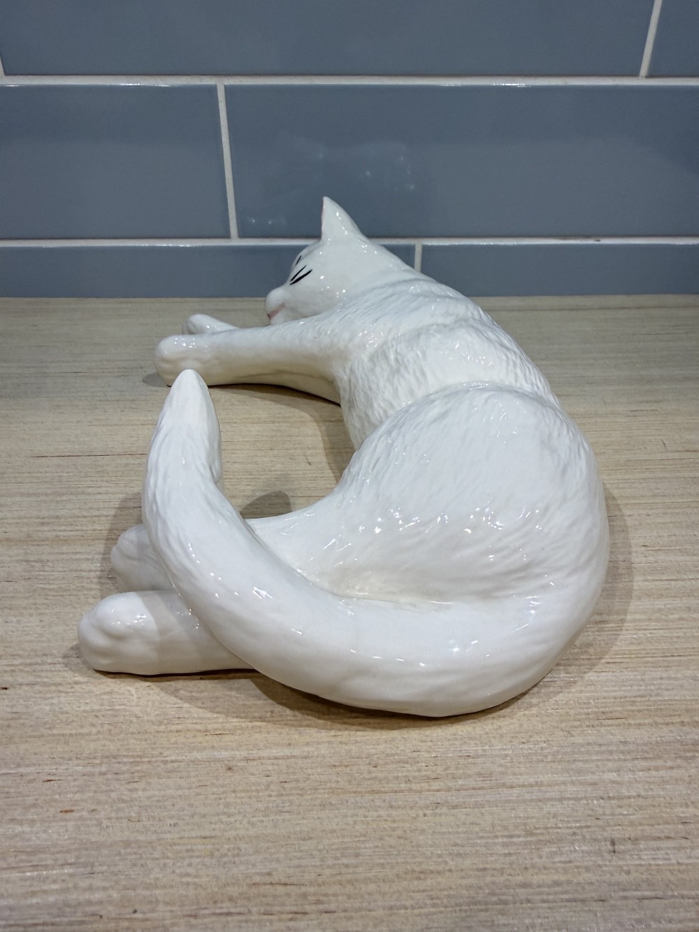 Vtg. White Ceramic Sleeping Cat