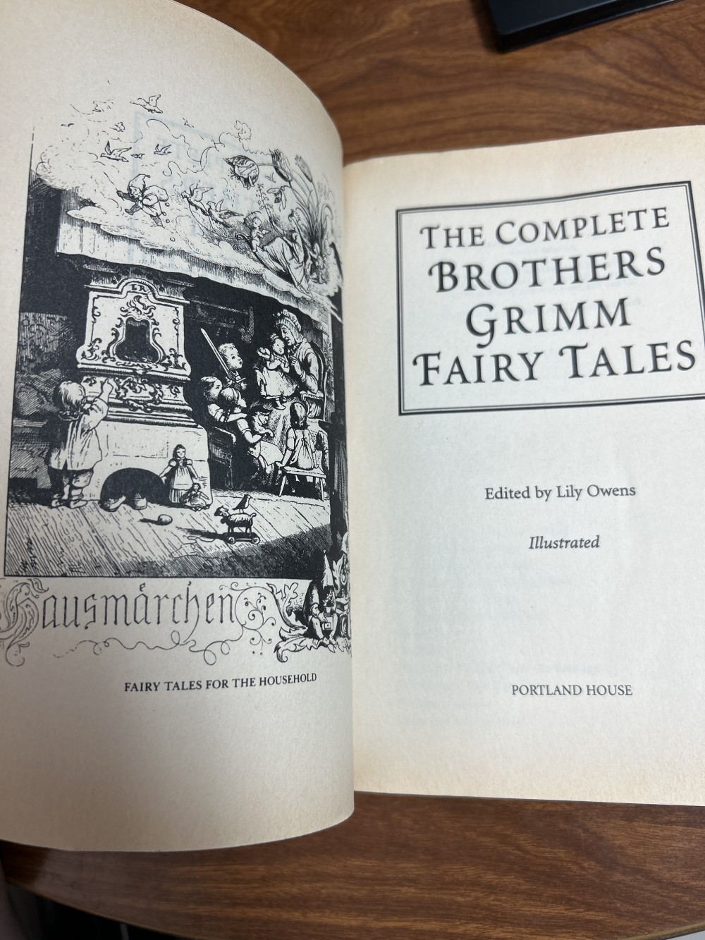 The Complete Brothers Grimm Fairy Tales Illustrated