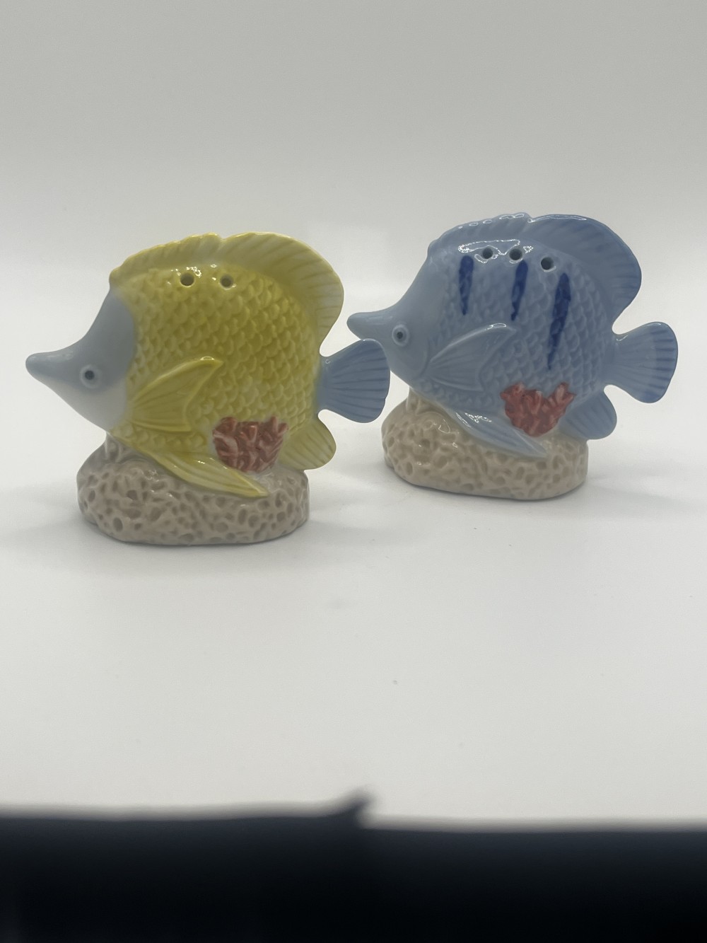Fish S/P shakers