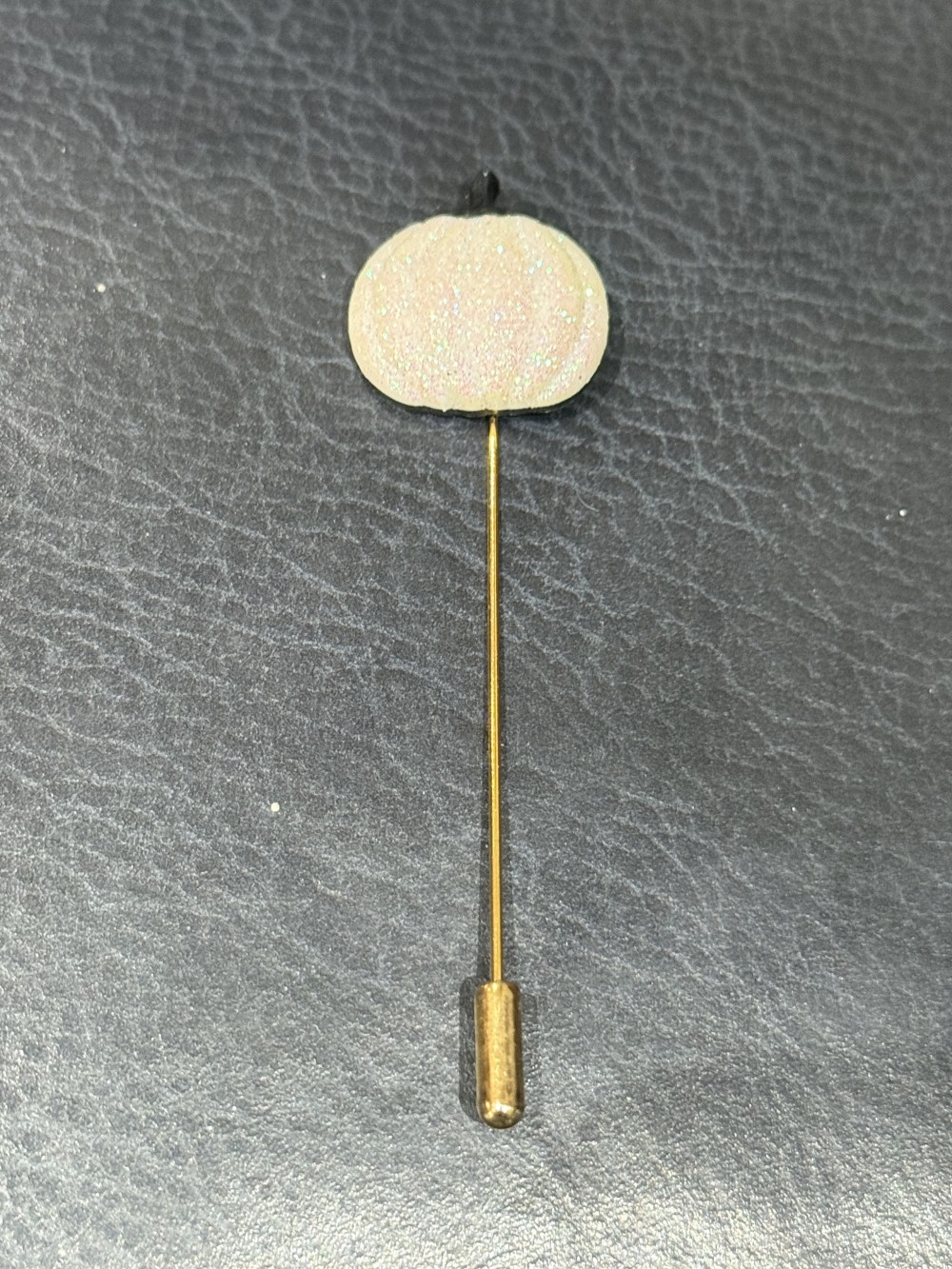 Hat Pin, Scarf Pin - White Pumpkin in Glitter,  Lapel Pin, Autumn, Fall, Thanksgiving