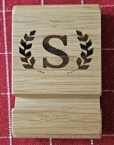 S - Wooden phone stand
