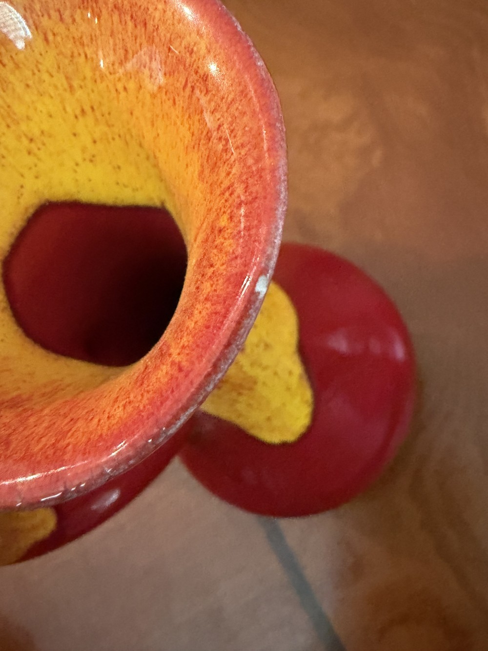 Vintage Glass Art Vase 5’
