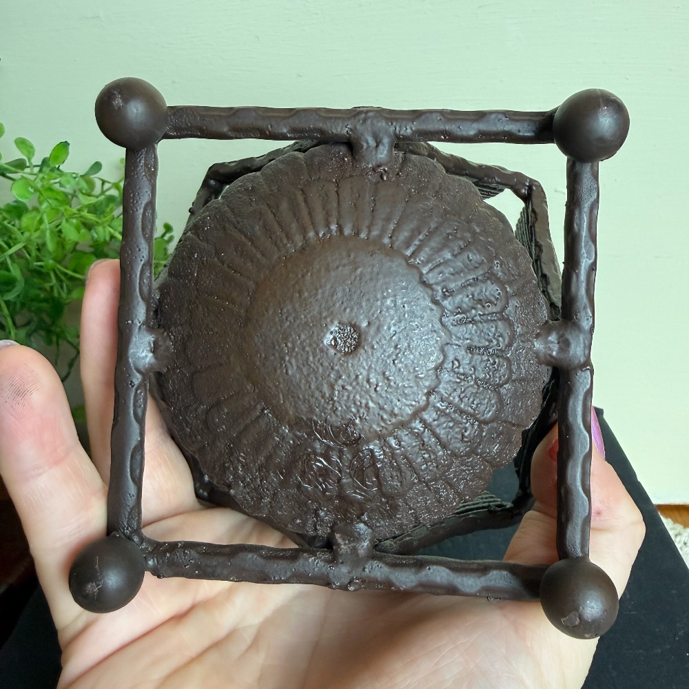 Cast Iron Scallop Shell Candle Holder