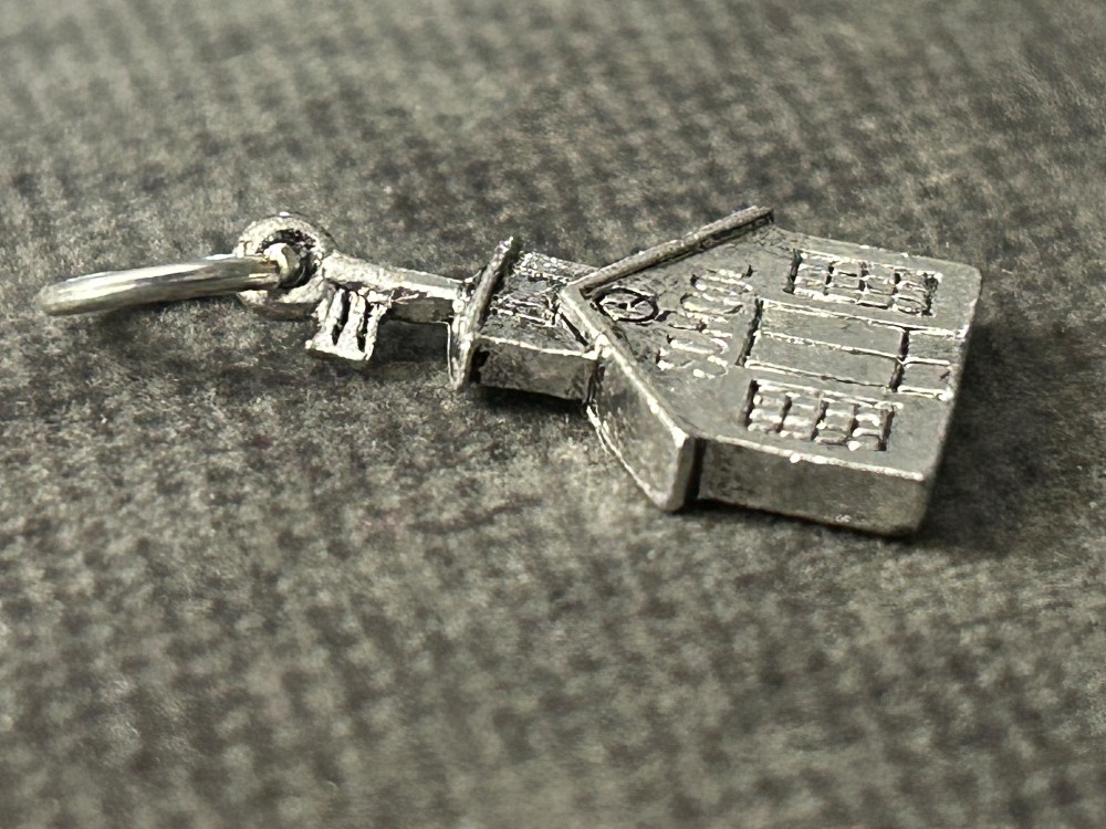 Charm - Retired James Avery Little Schoolhouse - Rare find - as is