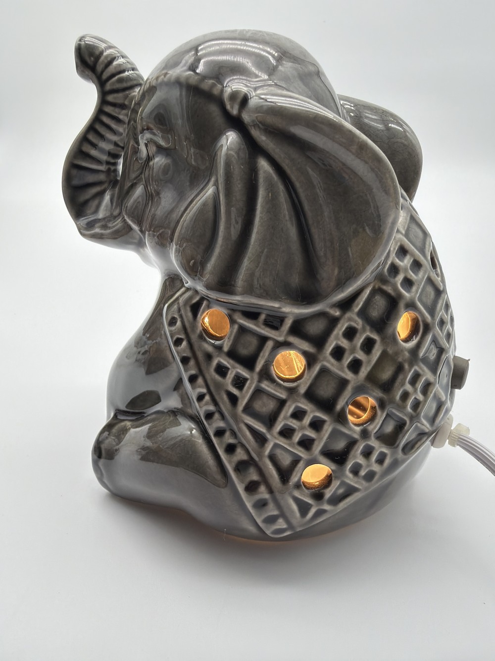 Ceramic Elephant Accent Lamp