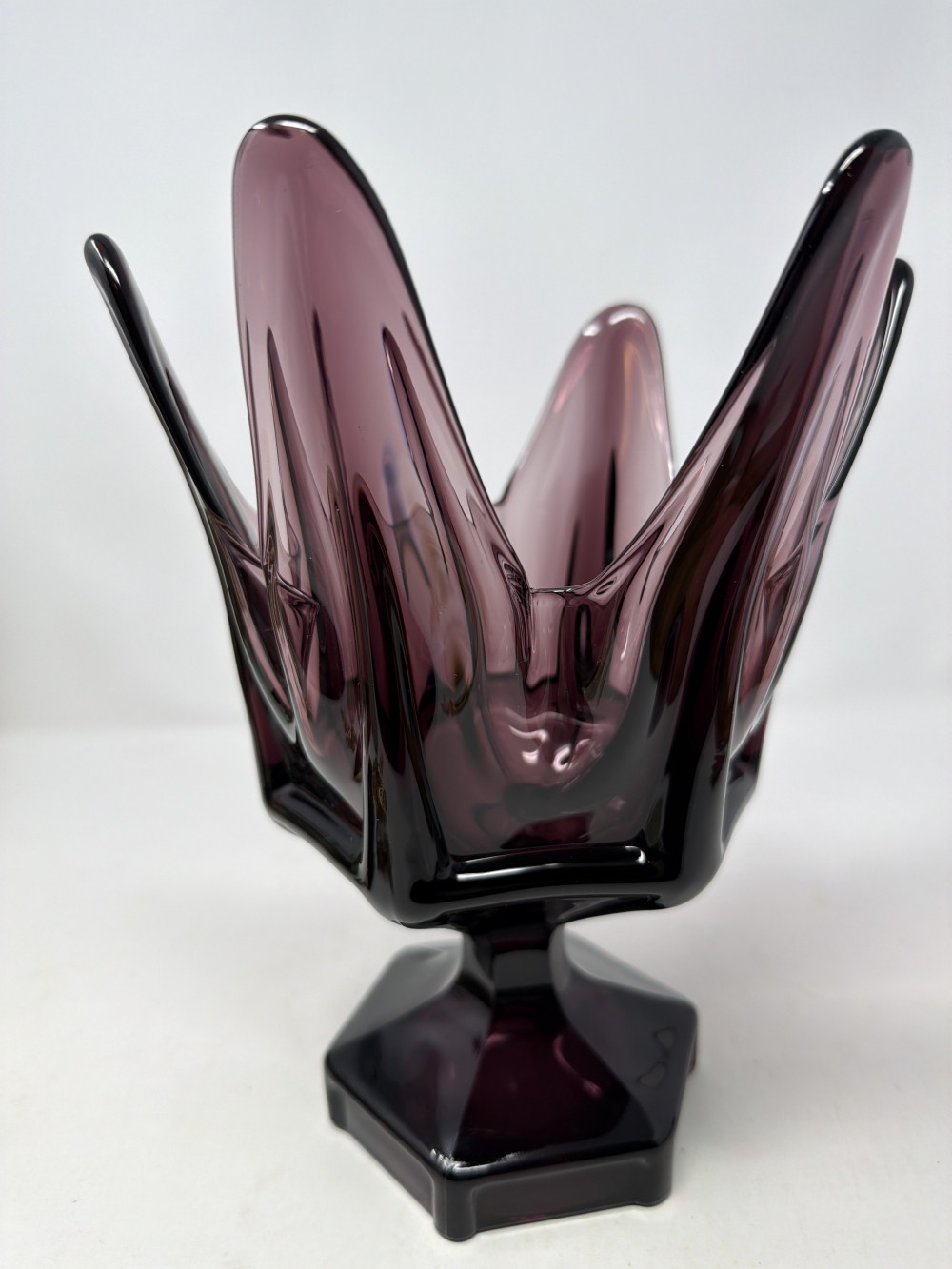 Viking Amethyst Six-Point Vase