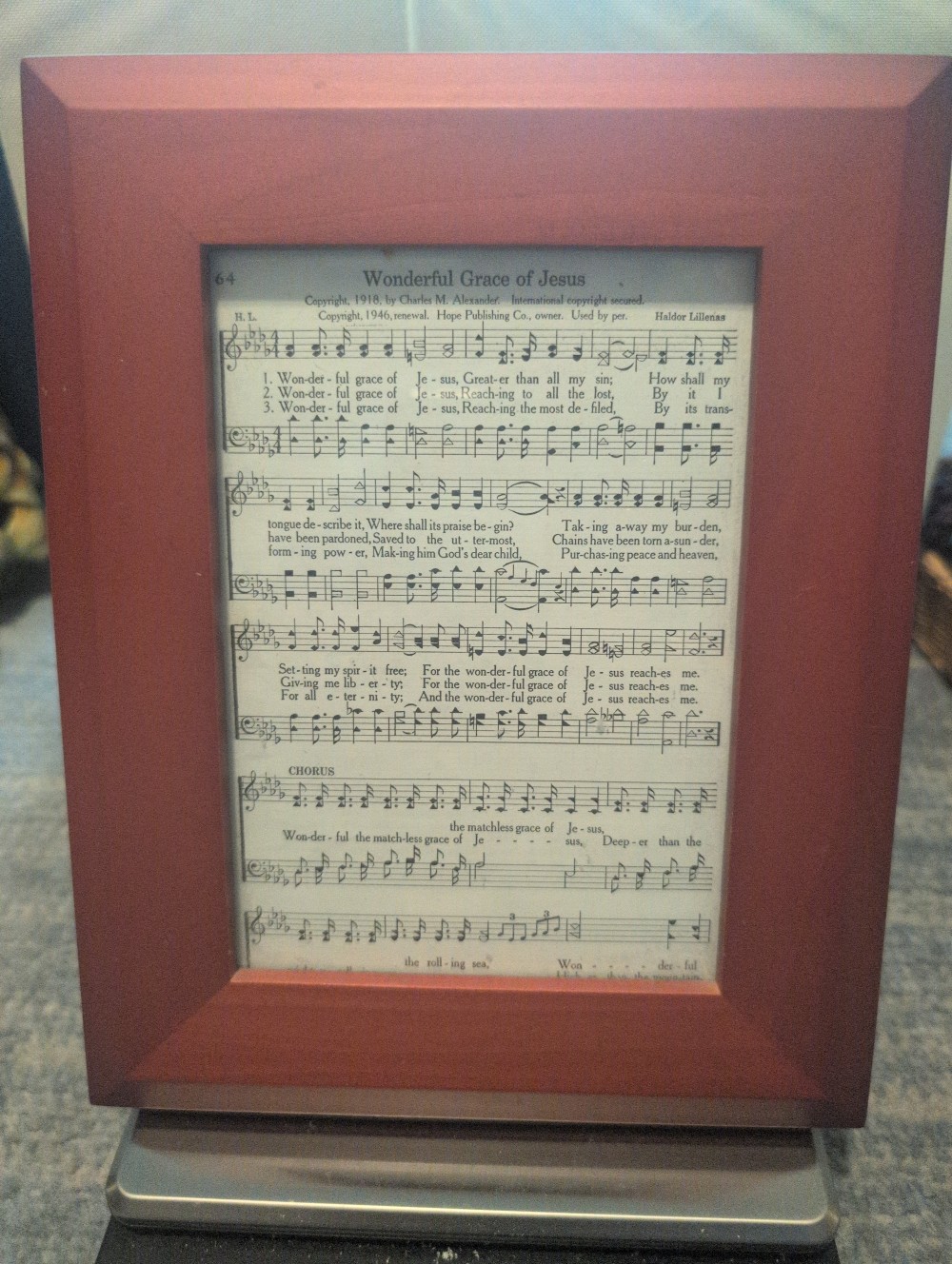 Red wooden frame 5x7 photo