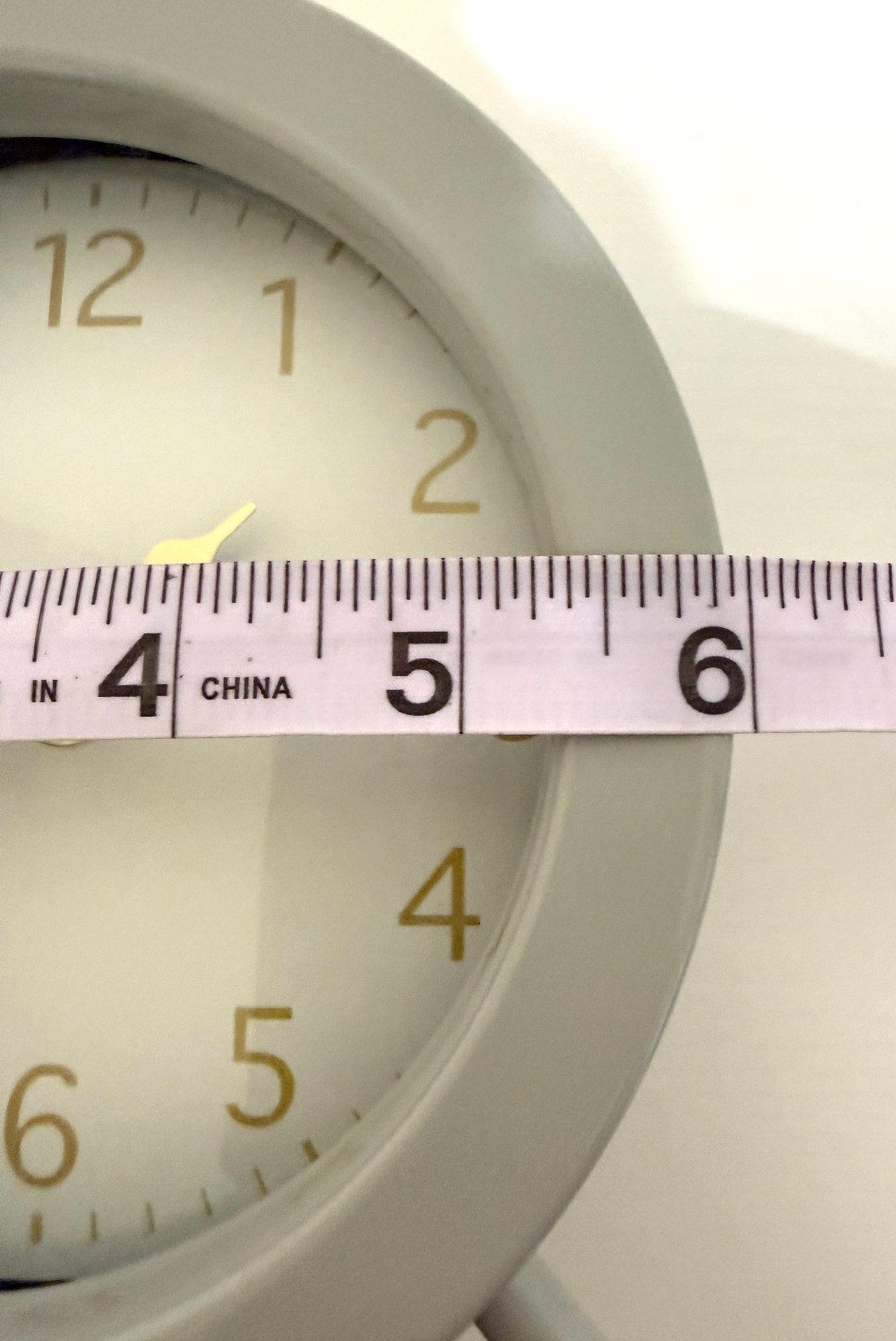 Round Footed clock