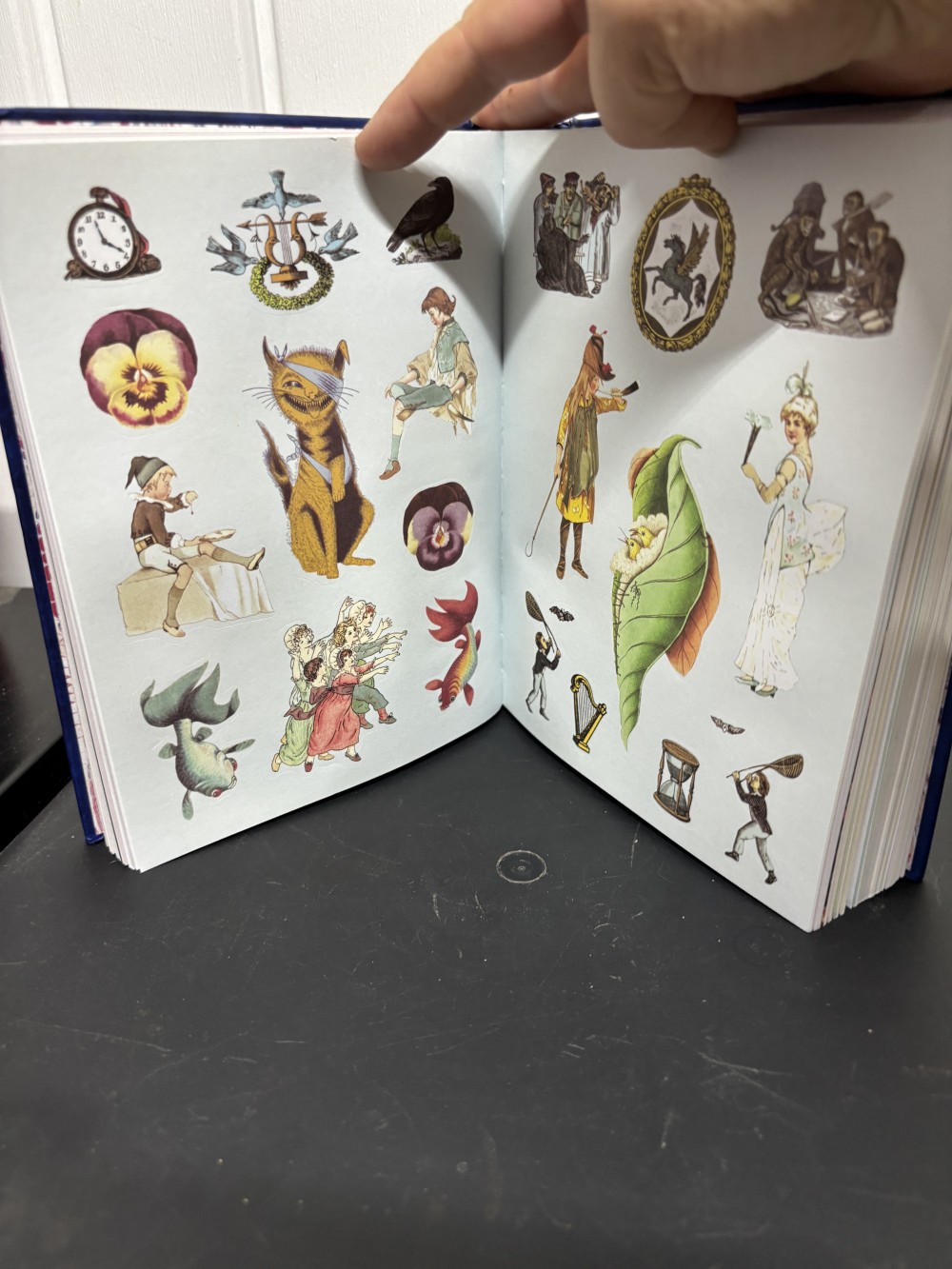 The Antiquarian Sticker Book – Over 1,000 Exquisite Victorian Stickers – Hardcover – Unused