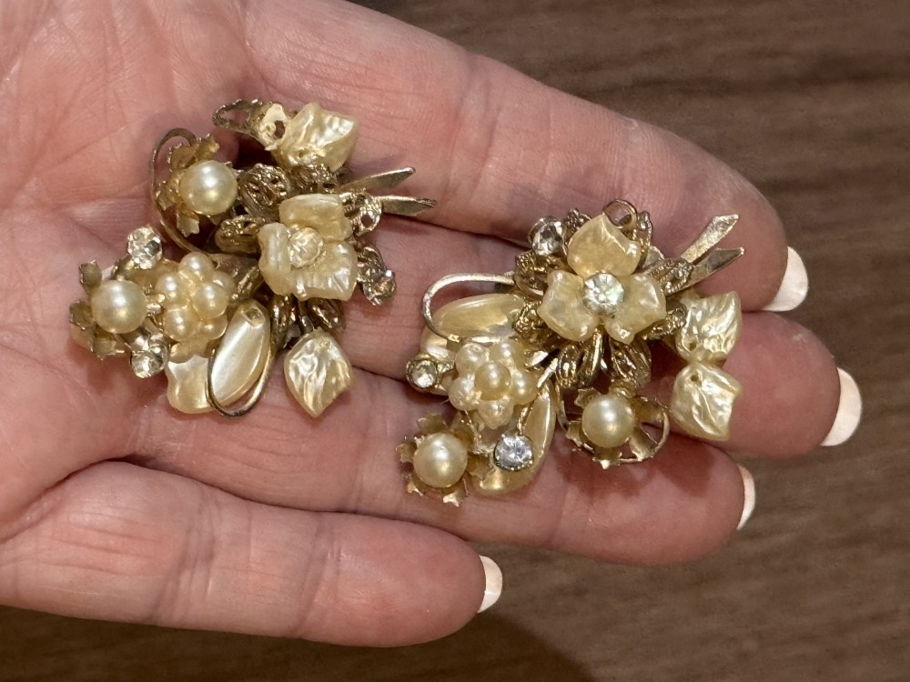 Vintage Floral Pearl and Rhinestone Gold Clip on Earrings