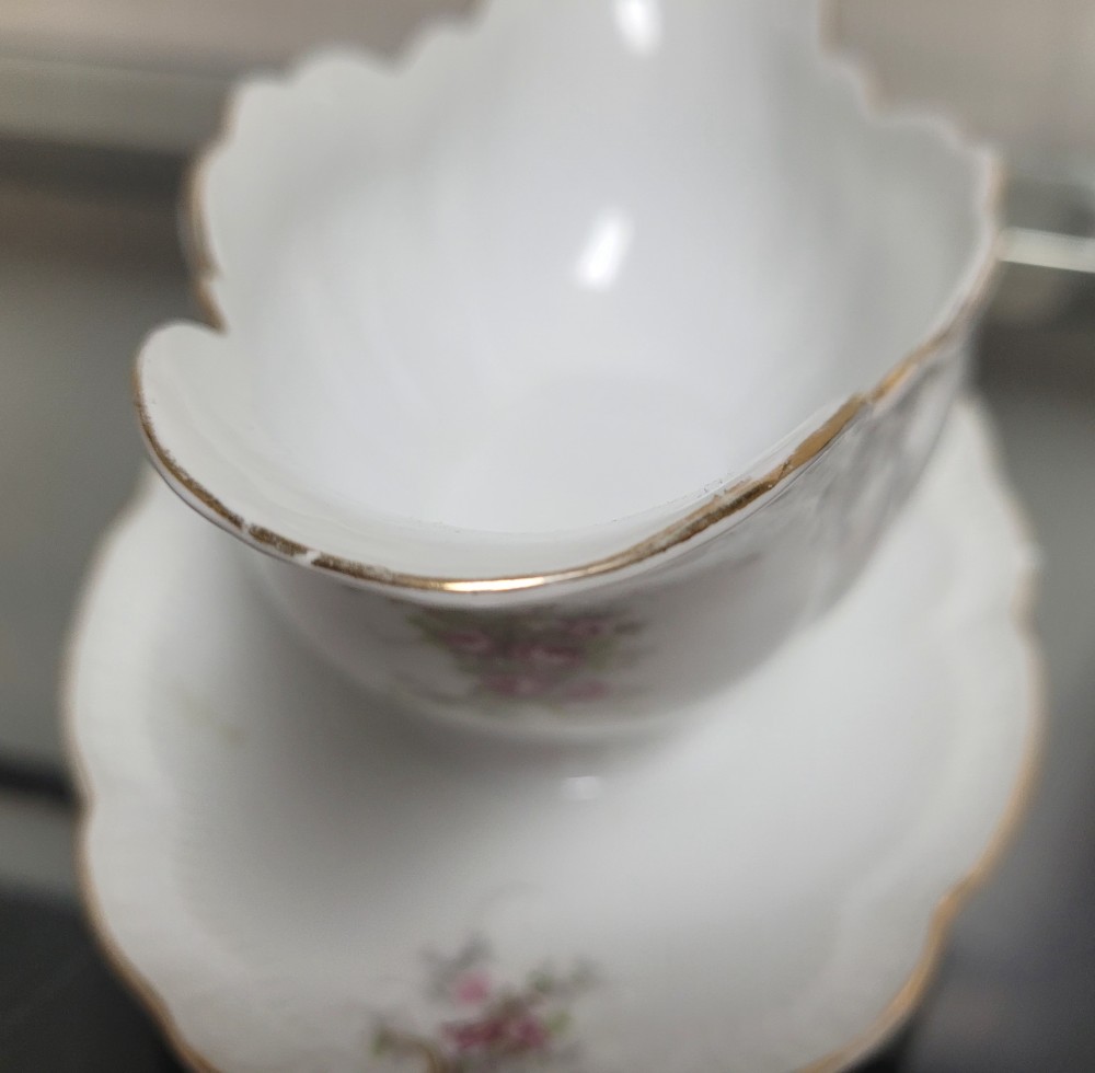 VTG ZS and Co Orleans gravy boat pink roses