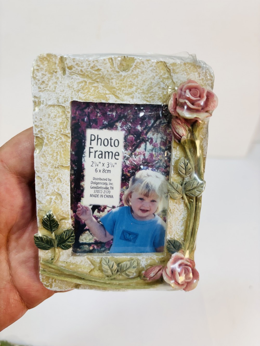 Vintage decorative shabby chic resin rose picture frame 2.25 x 3.25