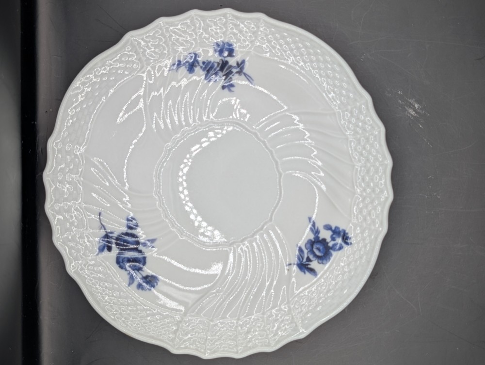 Vintage Richard Ginori Savona pattern saucer