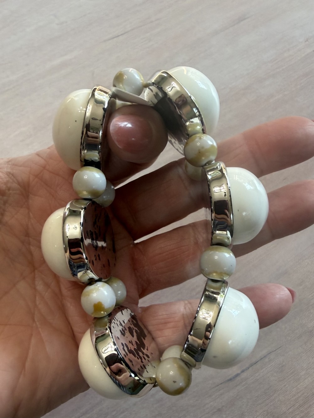 Vintage Chunky Bracelet - Large White Ovals