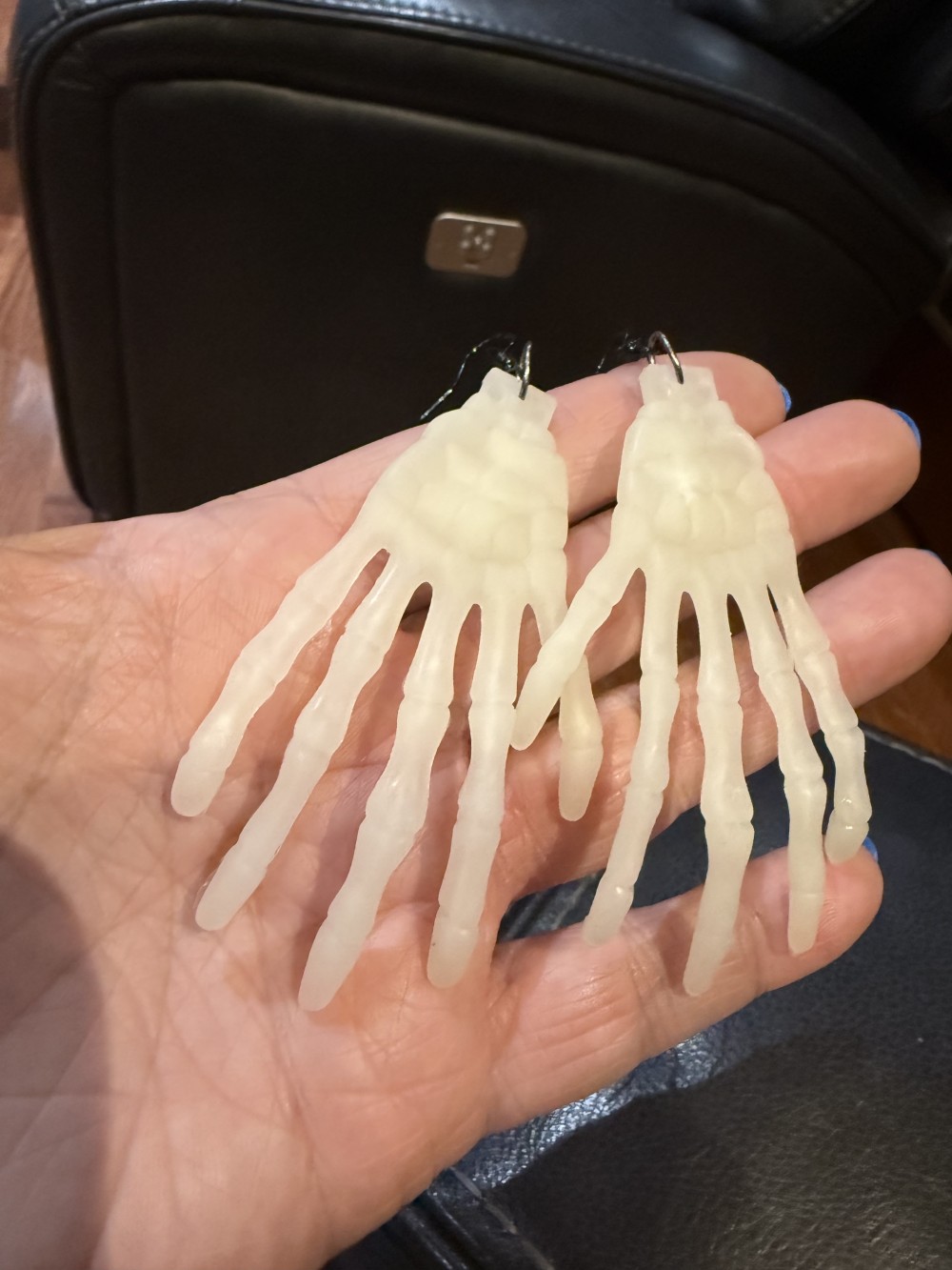 Earrings - Skeleton Hands GLOW IN THE DARK