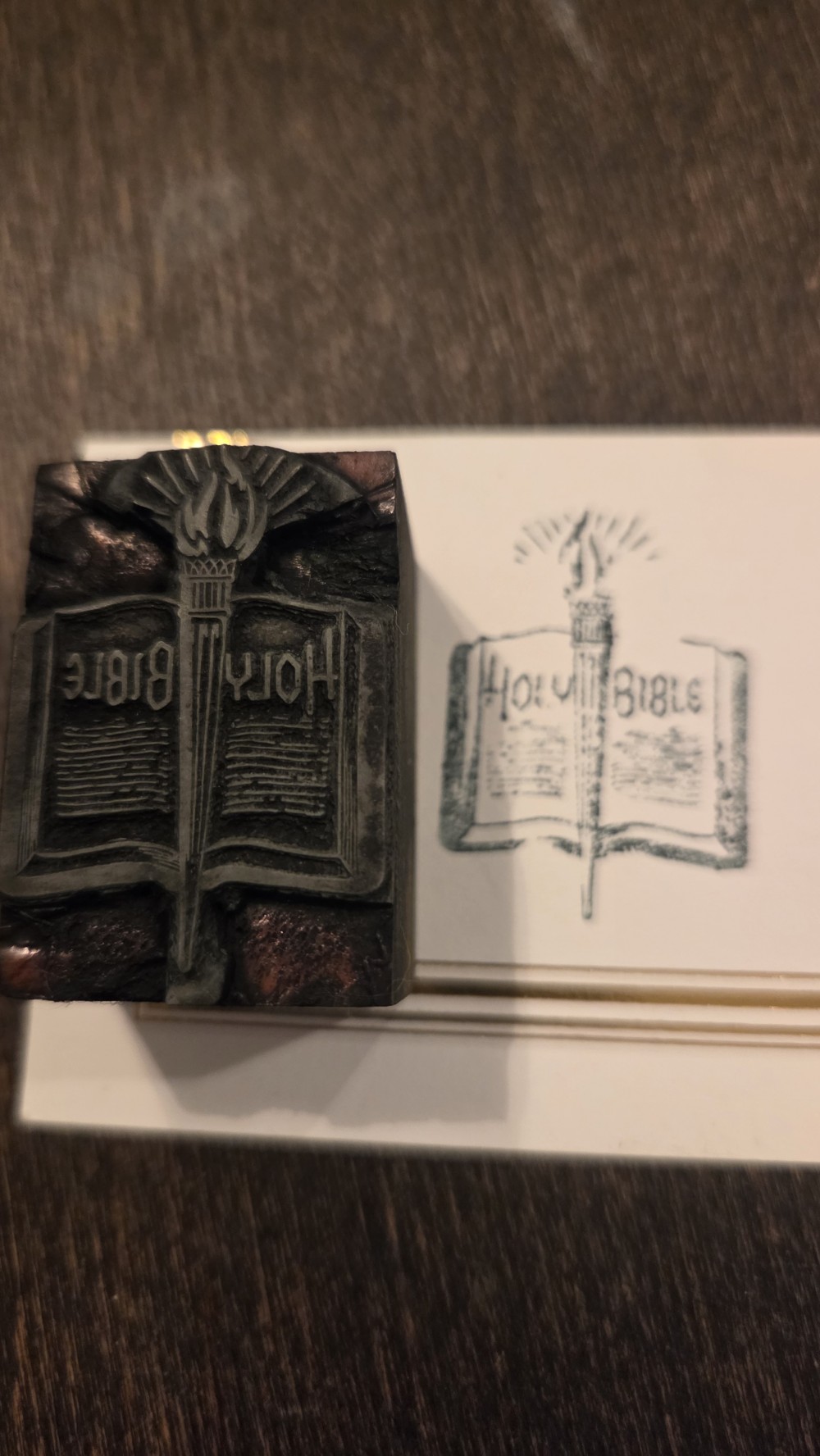 DO-1822 vtg printing block Holy Bible