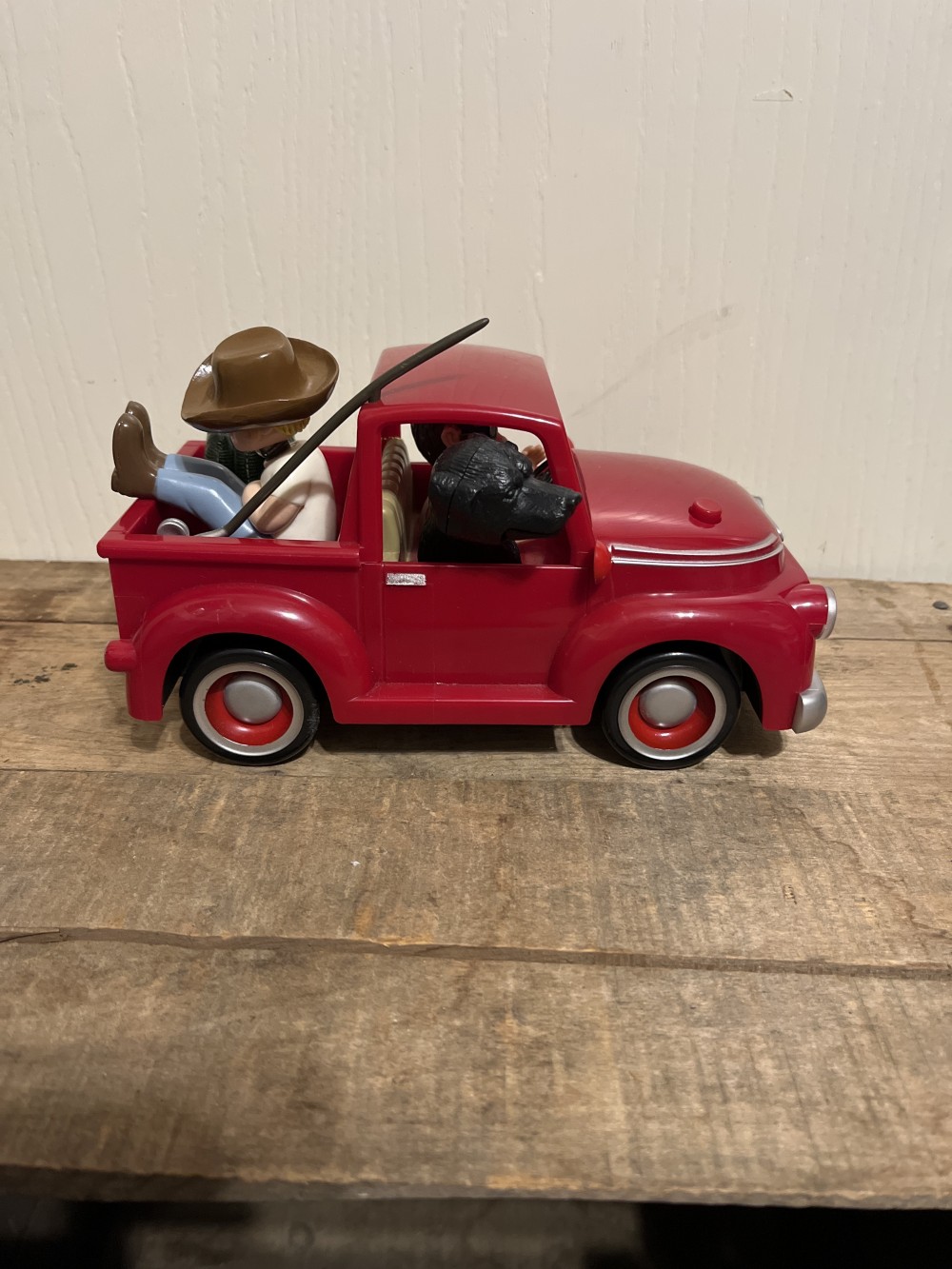 Gemmy “Doggone Driver” truck