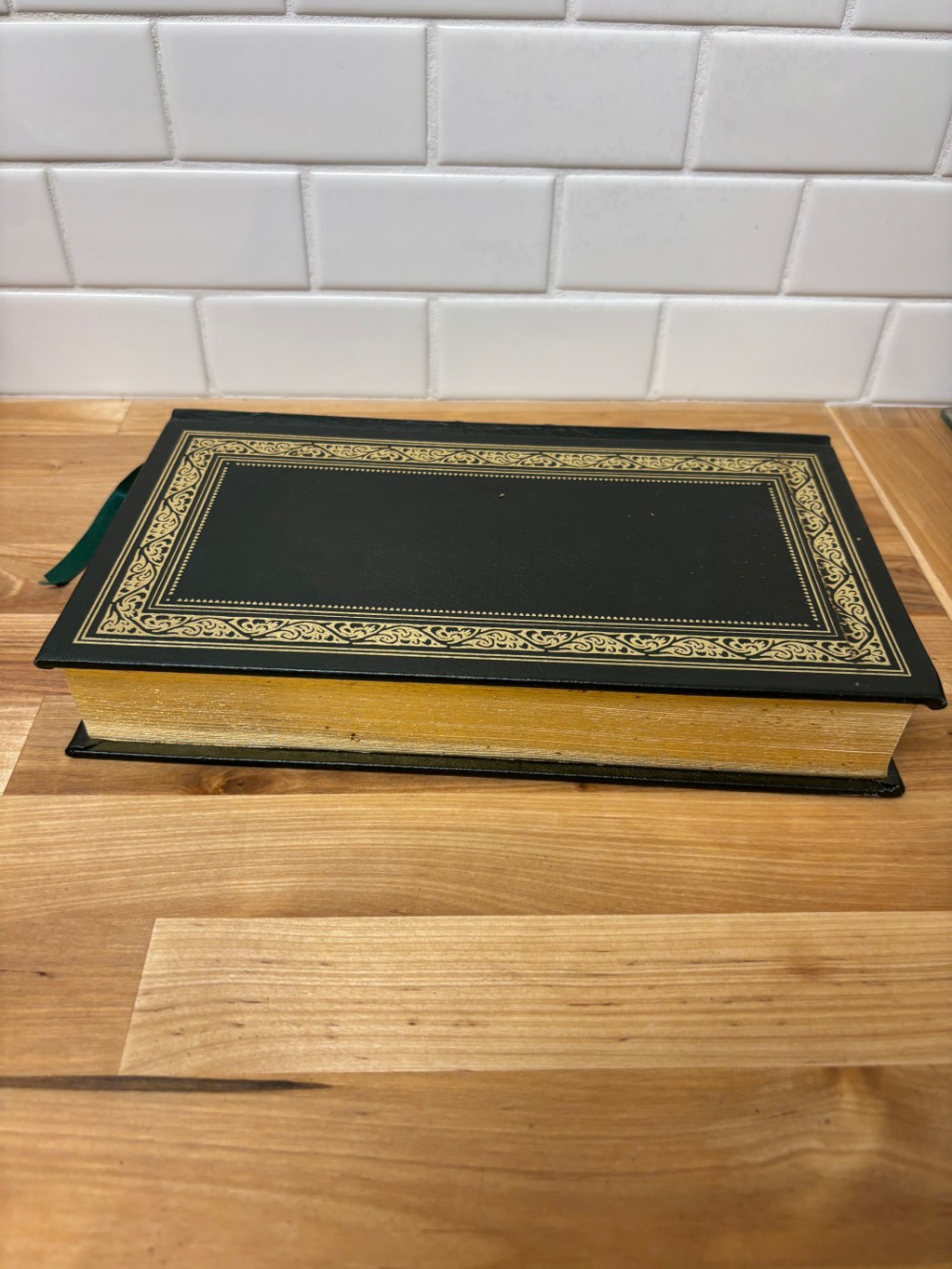 Book Billy Graham Unto the Hills Daily Devotional 1996 Christian Library Society Faux Leather Hardcover