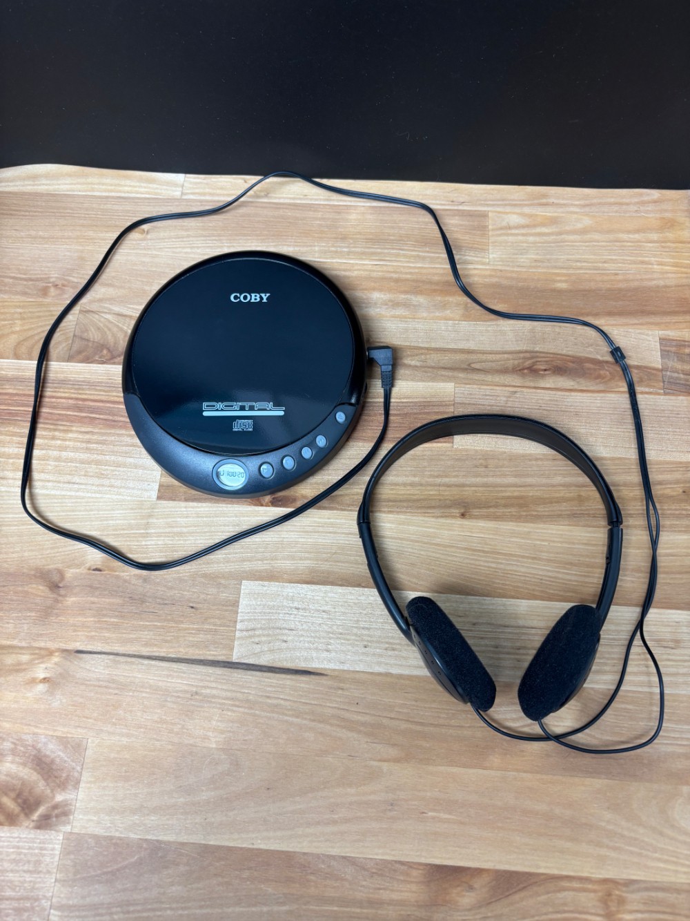 Portable CD Player Coby Stereo Headphones CX-CD109 with CVH30 Tested Working