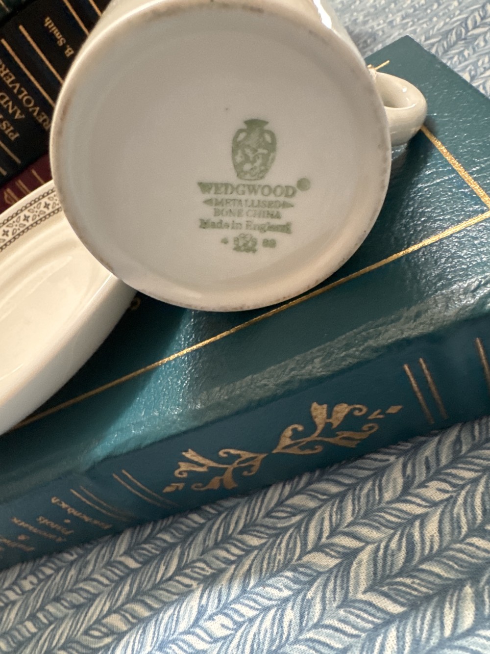 ROYAL TUSCAN WEDGEWOOD DEMITASSE CUP/SAUCER