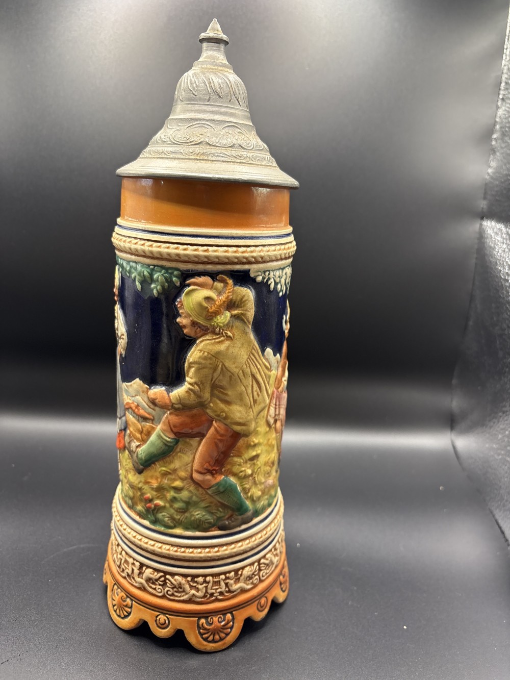 German Style Relief Beer Stein With Hinged Lid 1/2 L ~11.5 in H