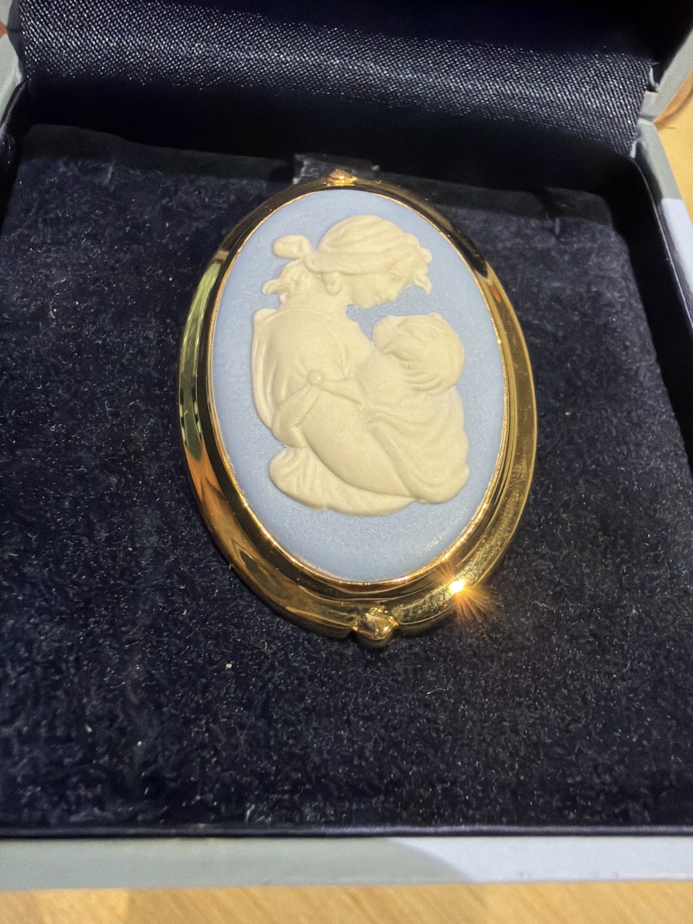 Vintage Wedgewood Cameo Brooch