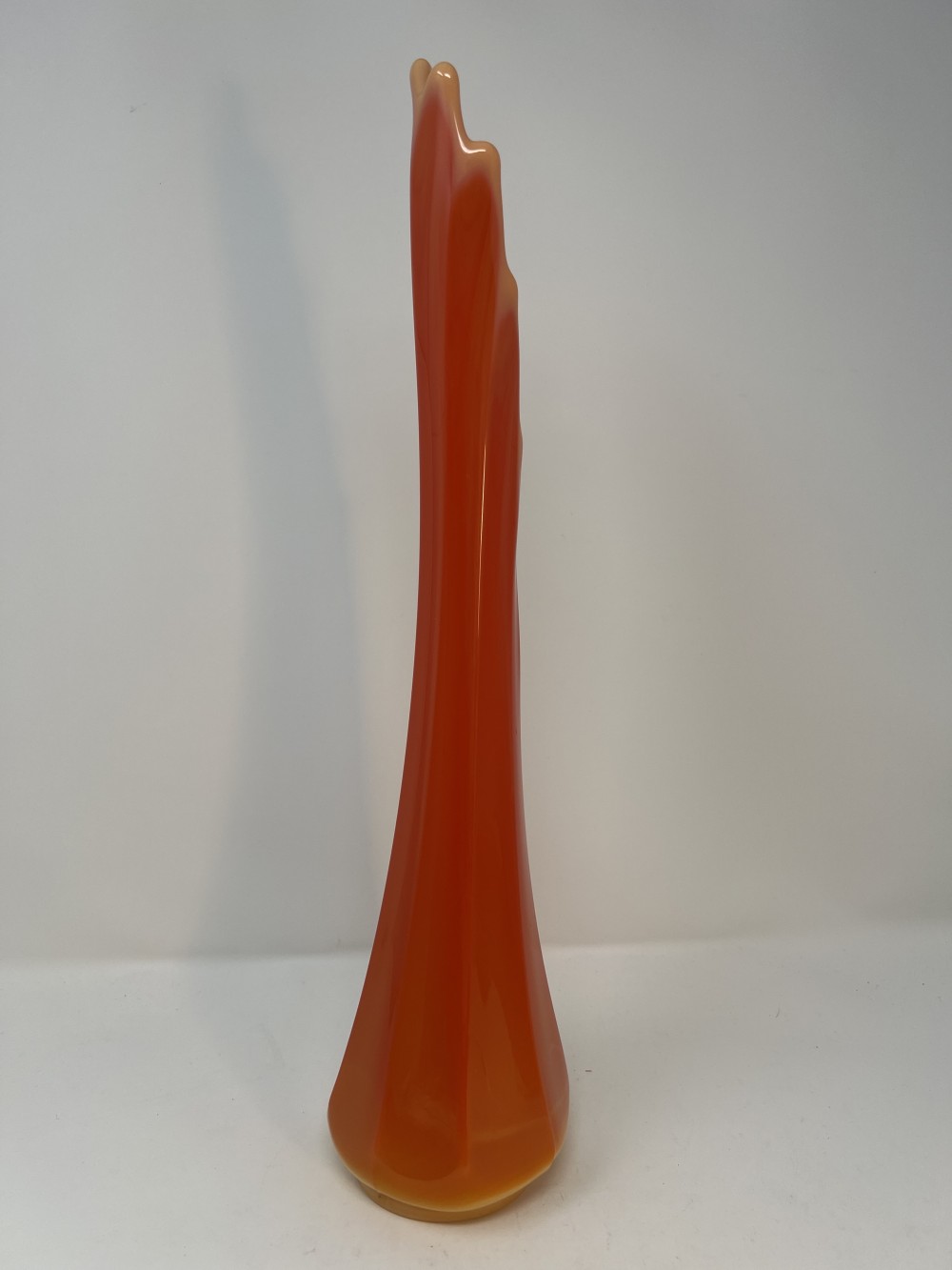 L.E. Smith Bittersweet 8-Panel Swung Vase