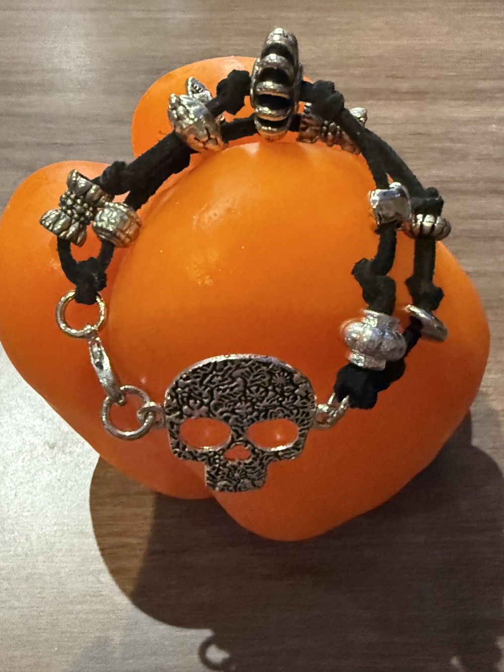 Bracelet - Silver skull Black leather bead accents
