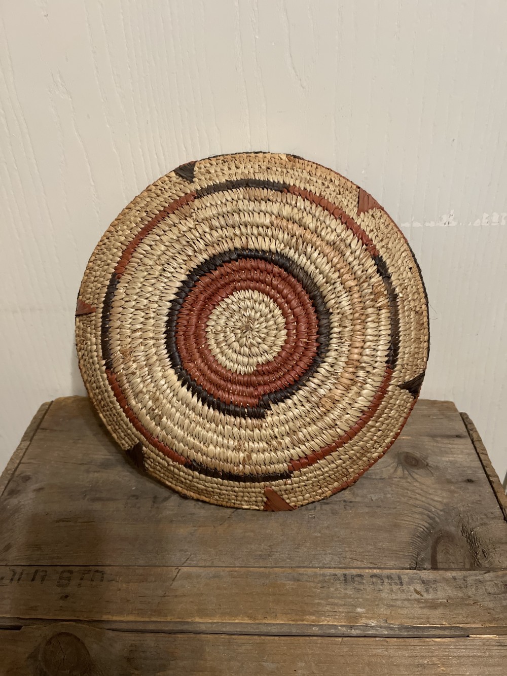 Vtg Handmade coiled grass basket
