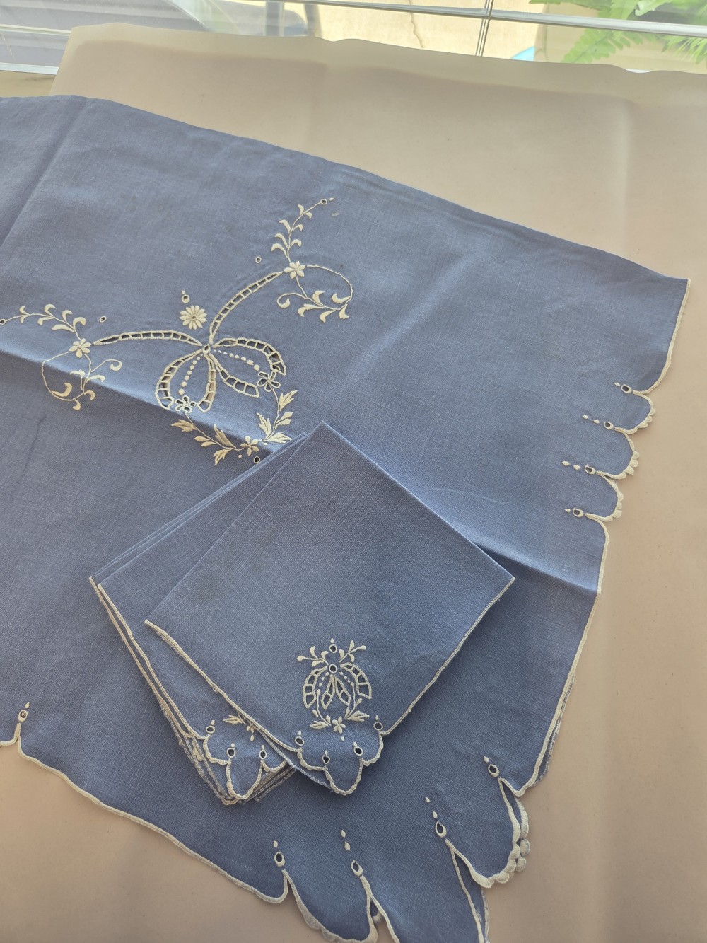 LN-1678 vint blue cardtable cloth/napkins