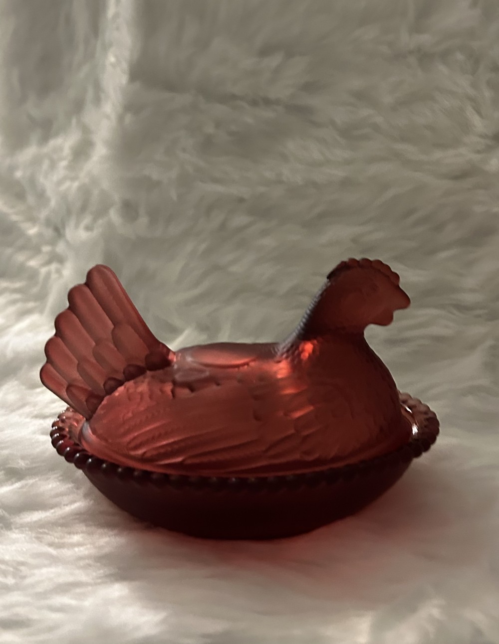 Hen on Nest - Cranberry /Red Glass - Small