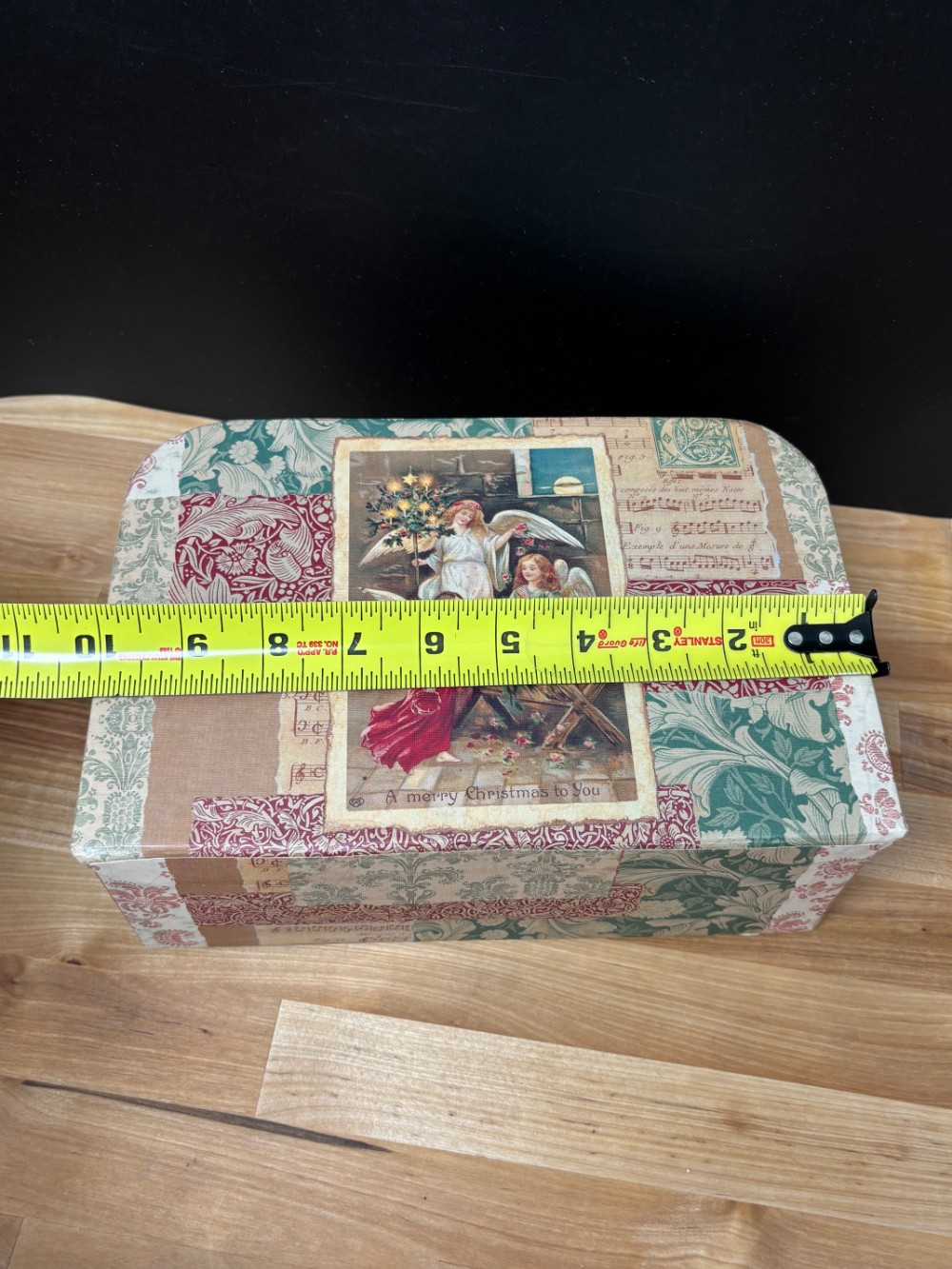 Brother Sister Design Studio Christmas Decorative Suitcase Box Nativity Angels 2007