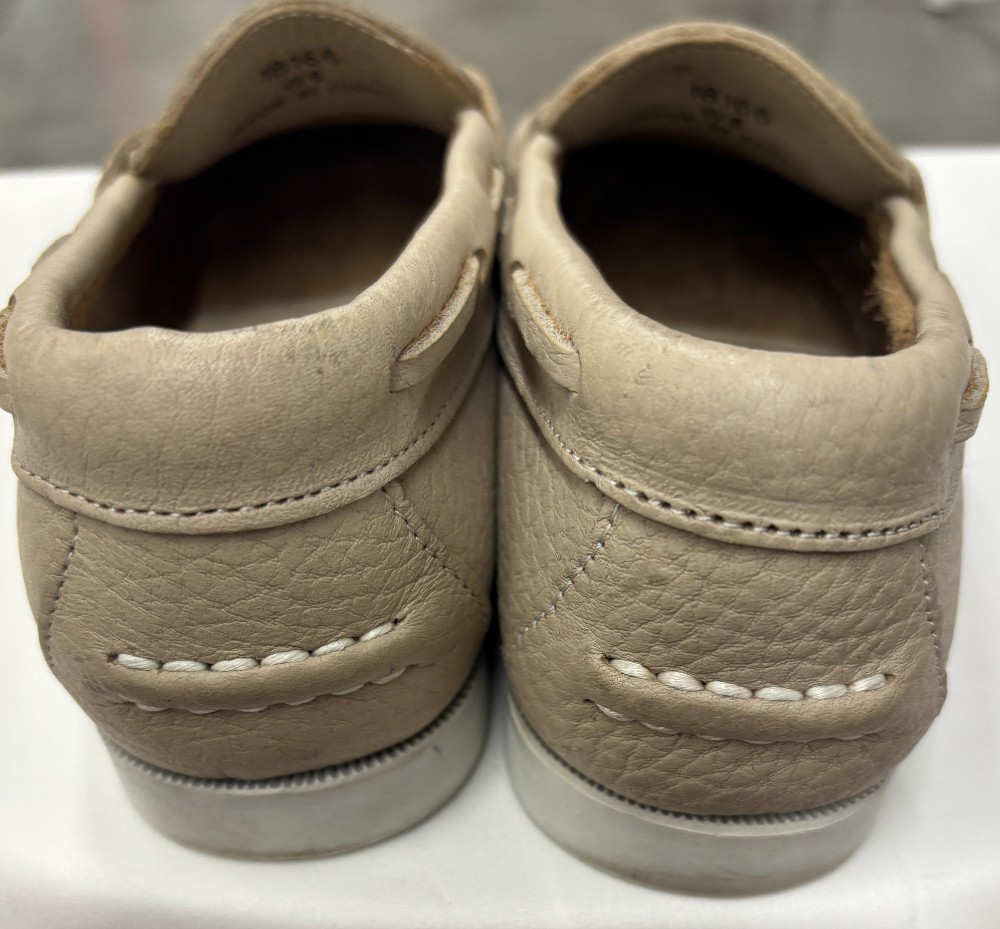 Shoes Seabowld leather light taupe tassel boat 6W runs narrow