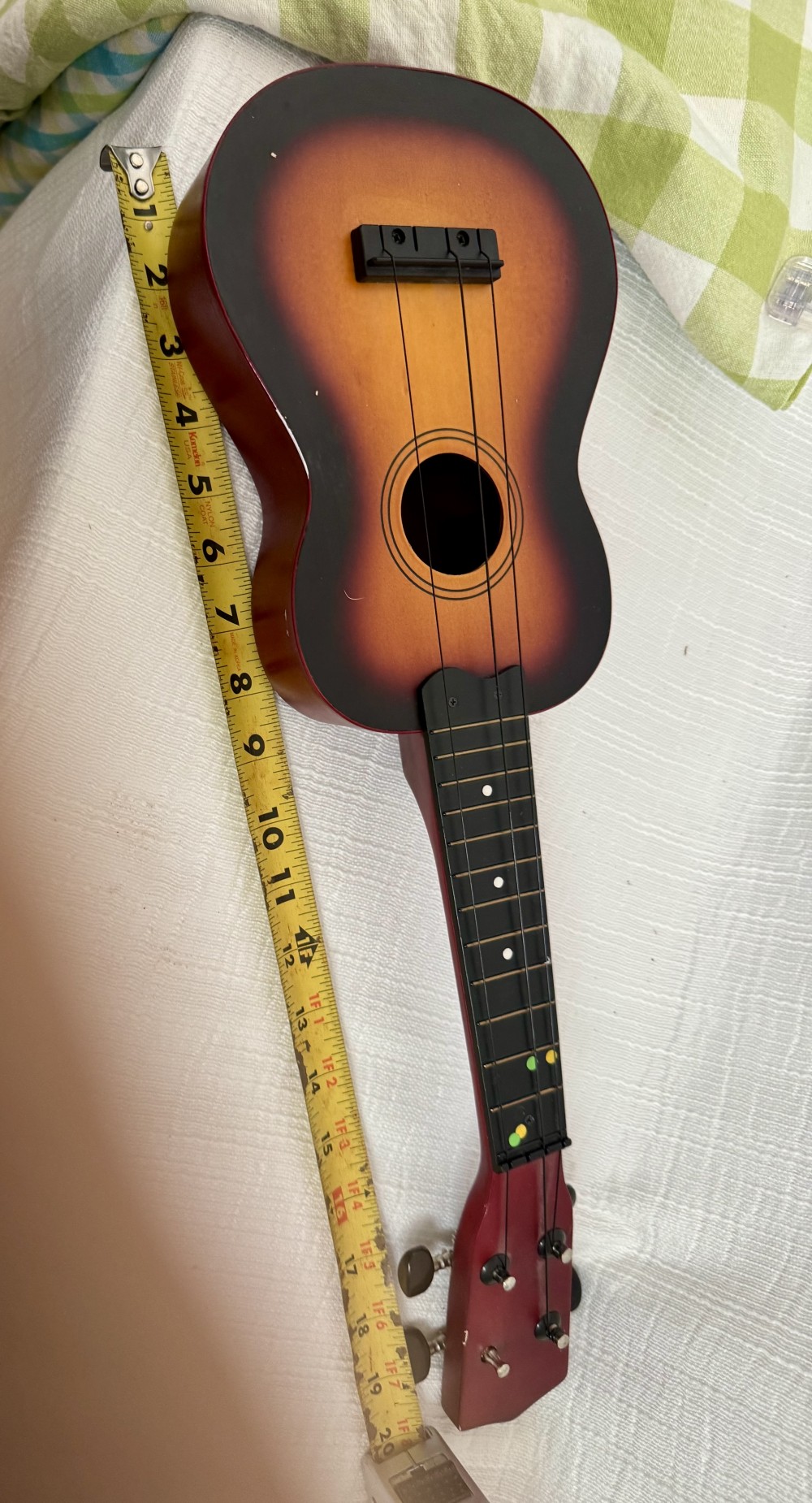 UKULELE, MUSIC PRO BEGINNERS INSTRUMENT