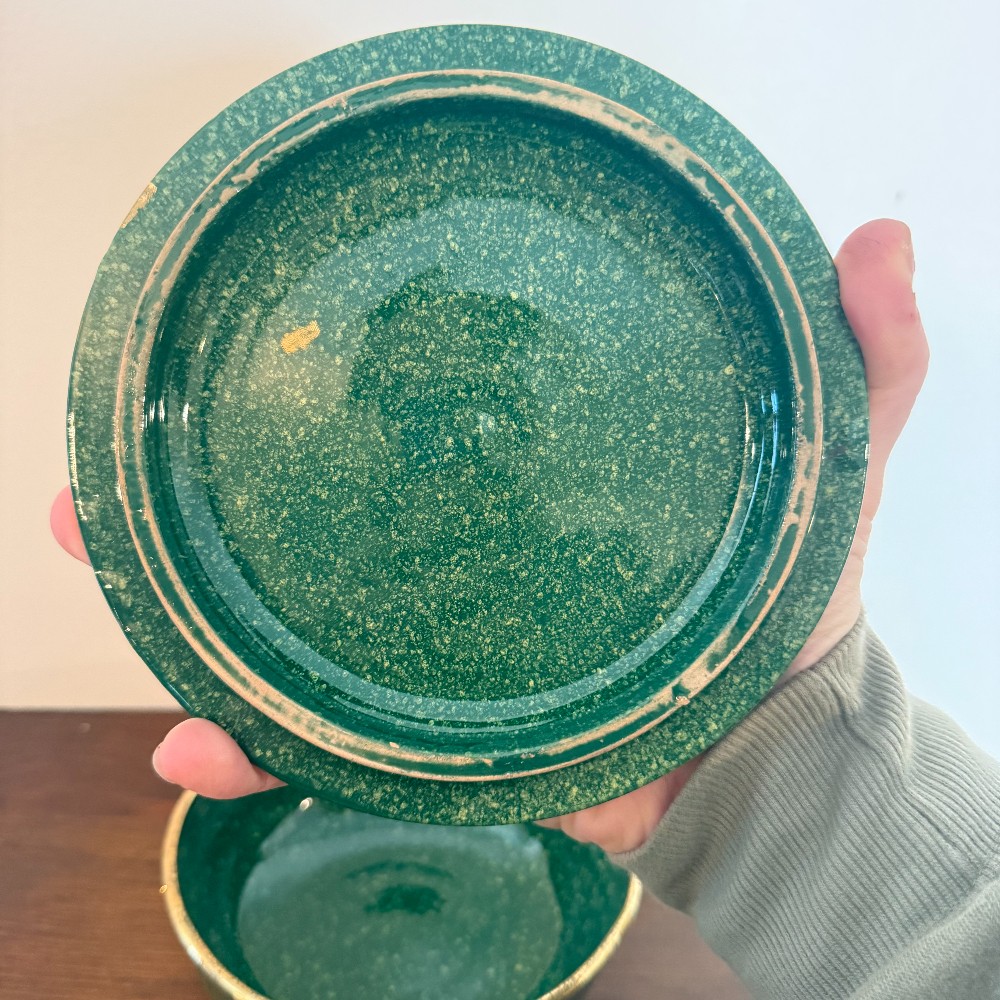 Italian Pottery Lidded Bowl, Green with Gold Leaves
