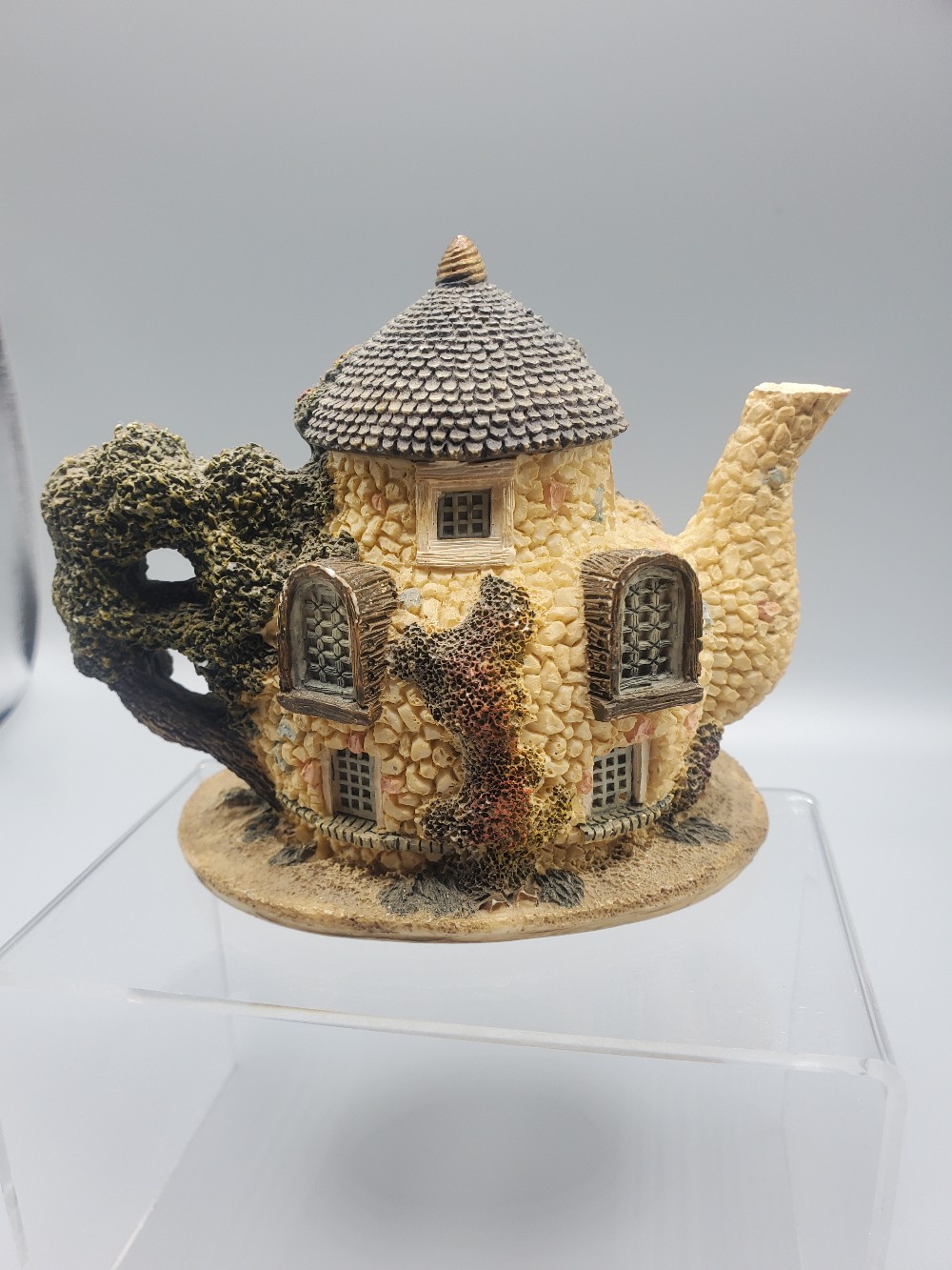 Decorative Teapot Cottage