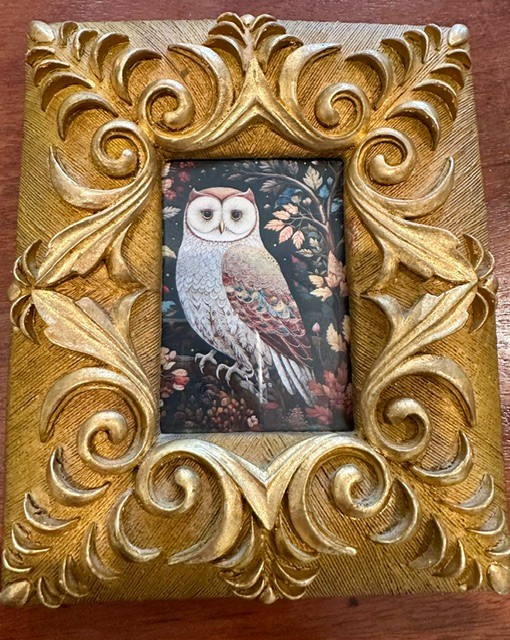 Wm Morris Owl print in carved gold vint-style frame. Easel back.