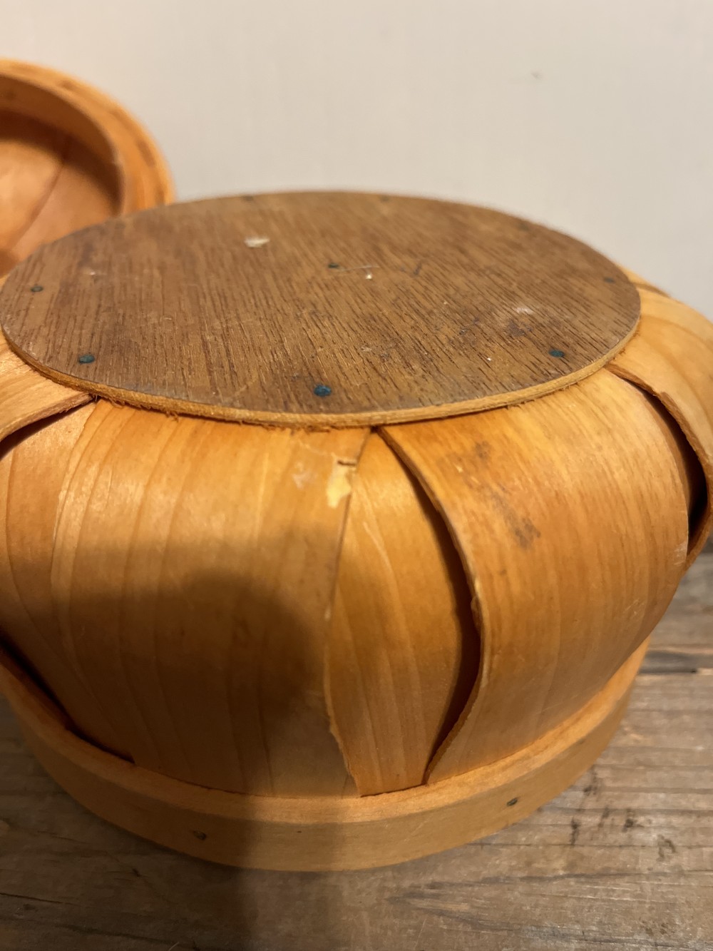 Vtg pumpkin bushel basket-as is