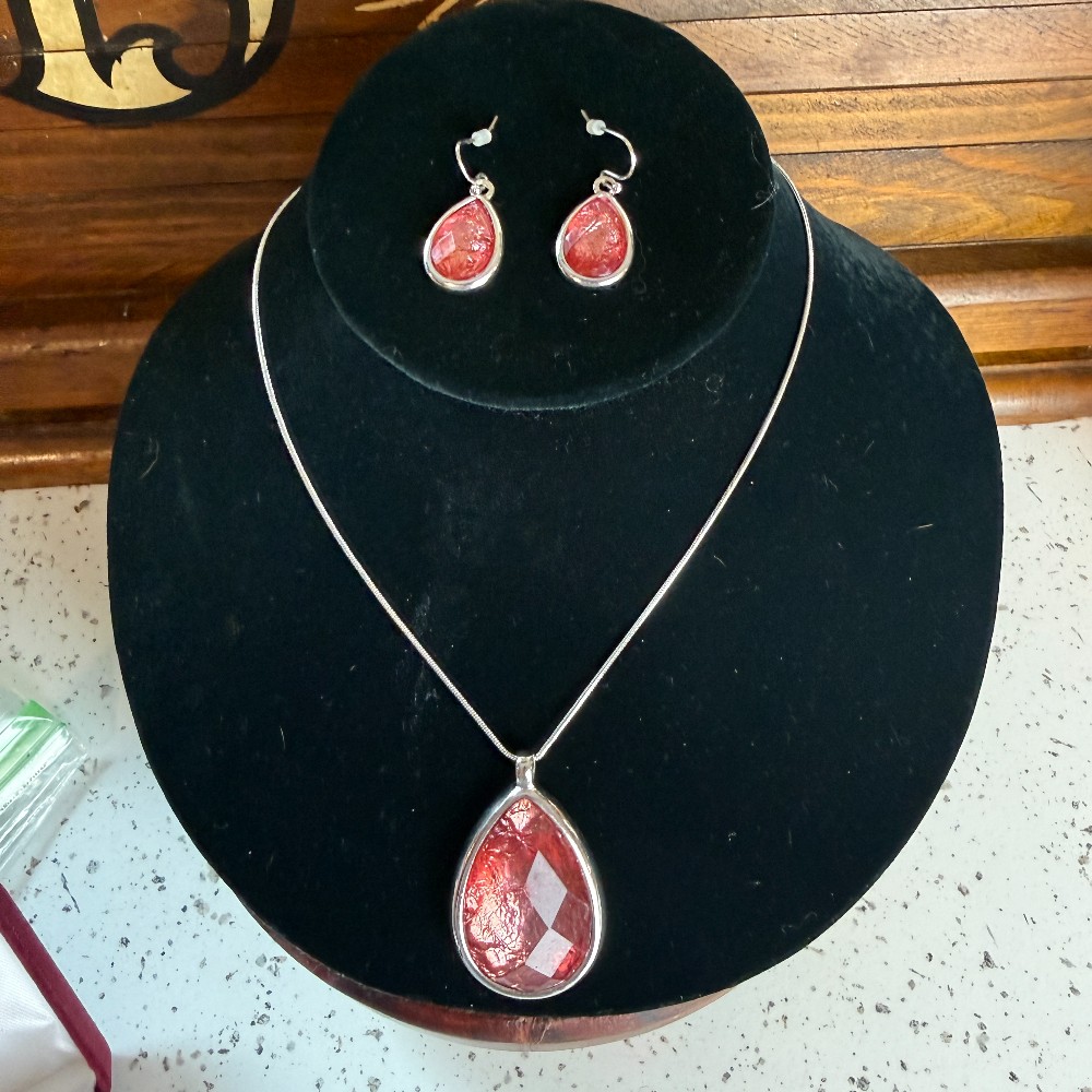 Foil Backed Pink Red Glass Teardrop Necklace and Earring Set