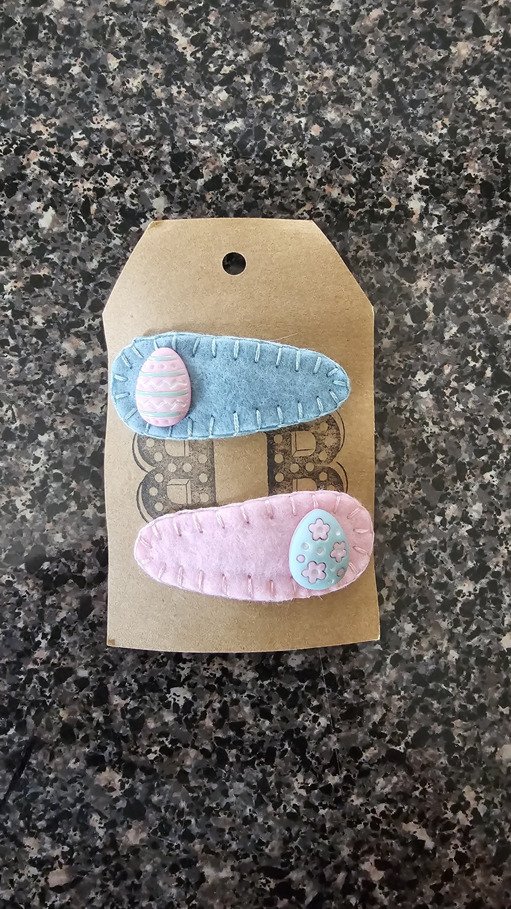 Easter egg hair clips