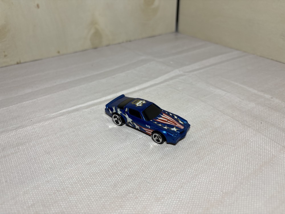 Hot Wheels 1982 - Camaro Stars & Stripes - Pre owned As Is