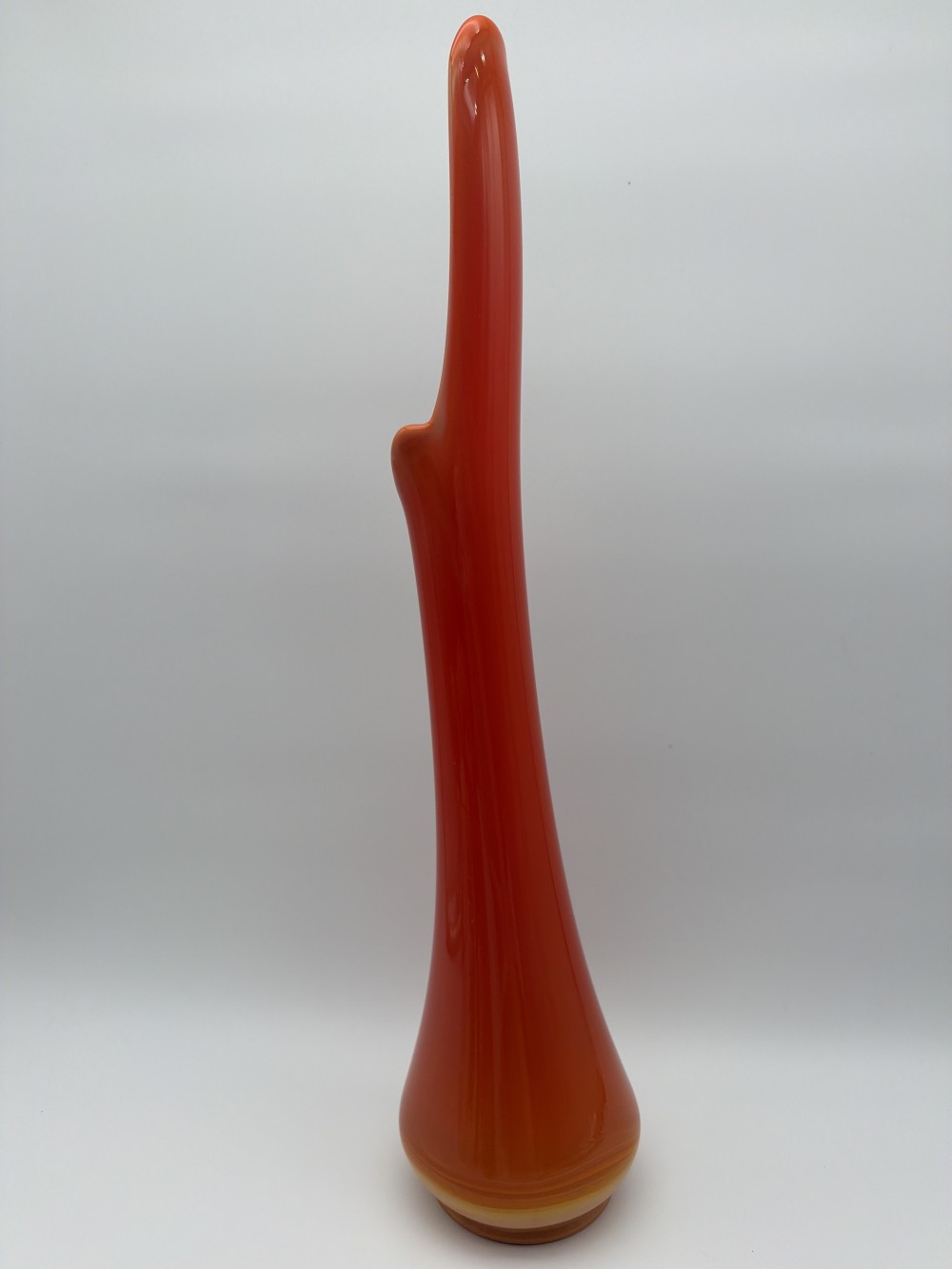 L.E. Smith Smoothie Bittersweet Slag Swung Vase