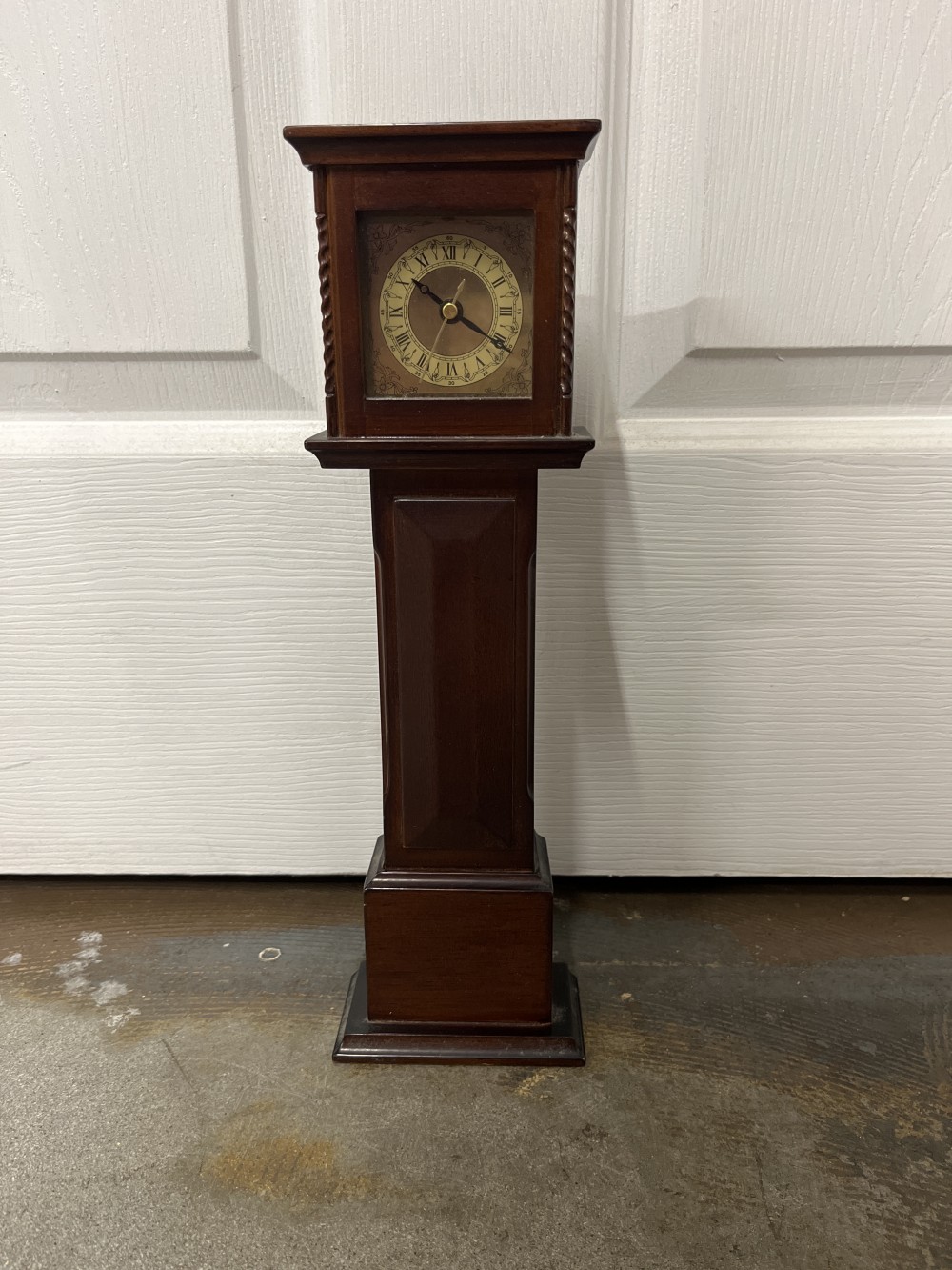 Vtg mini grandfather clock - works!