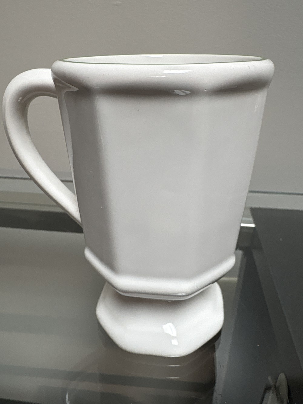 Pfaltzgraff Christmas Heritage Pedestal Mug As-is