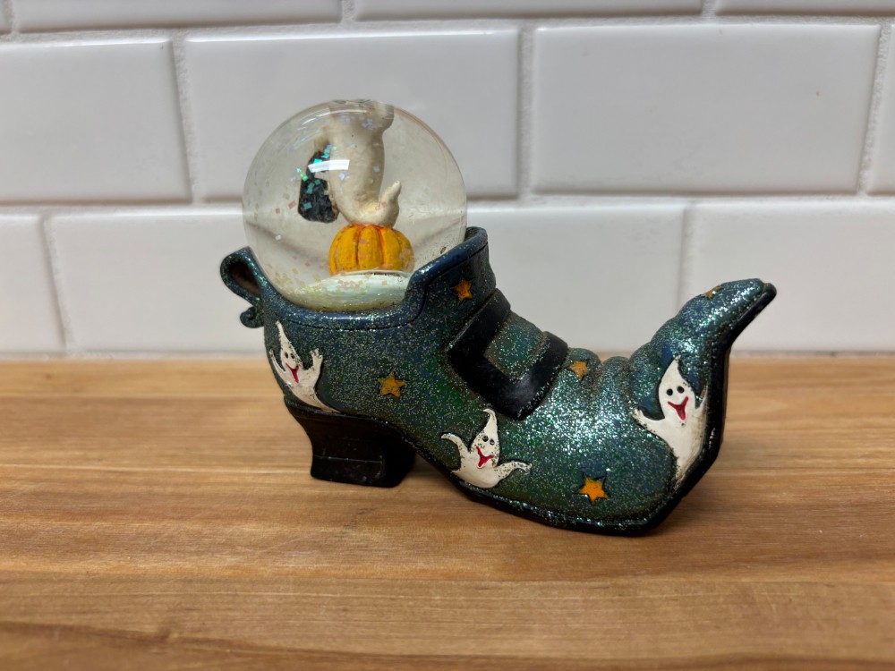 Miniature Halloween Witch Shoe Ghost Snow Globe Resin Figurine 3