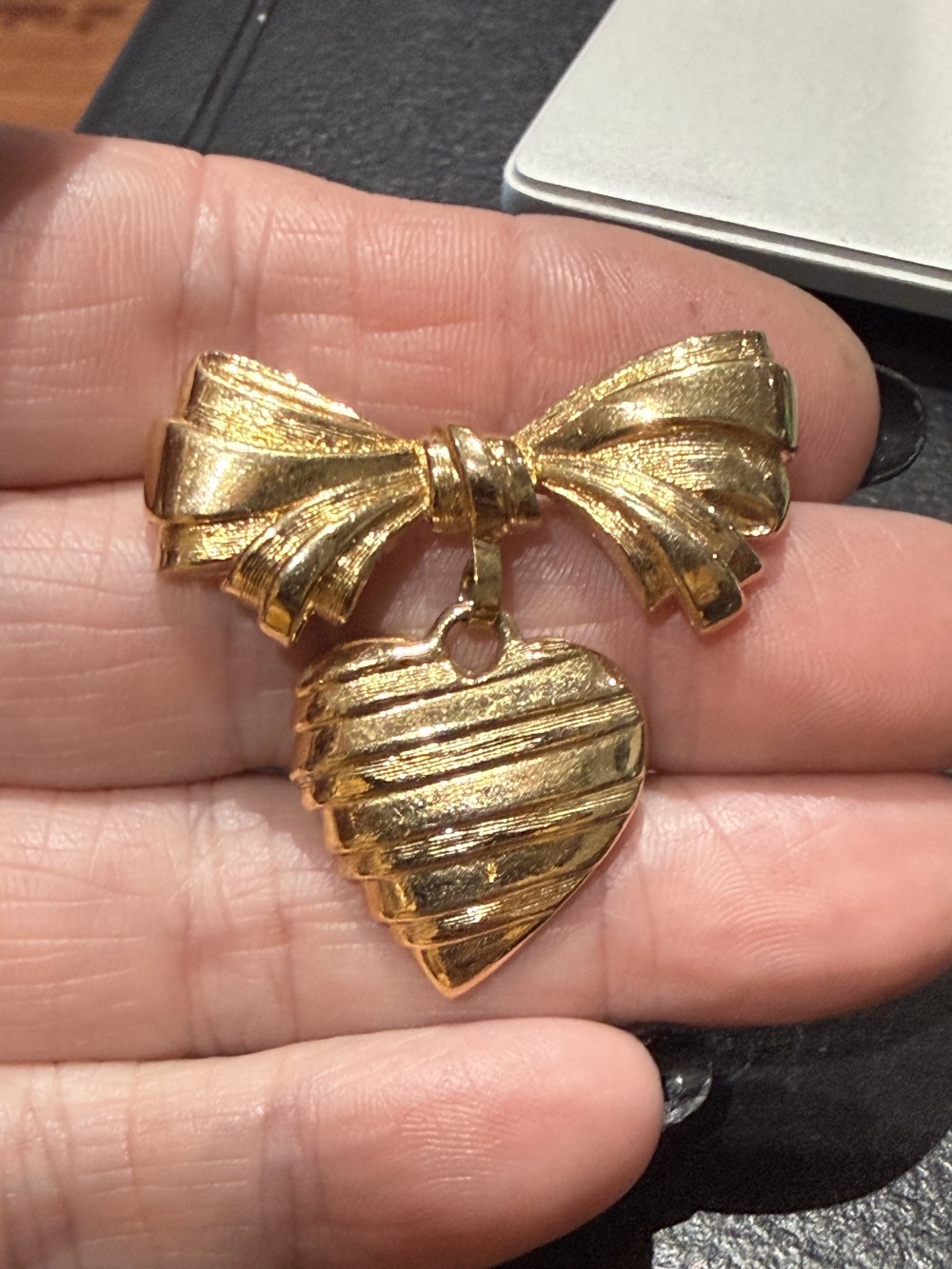 Vintage Gold Bow with Dangling Heart Engraved with I LOVE YOU MOTHER on the back
